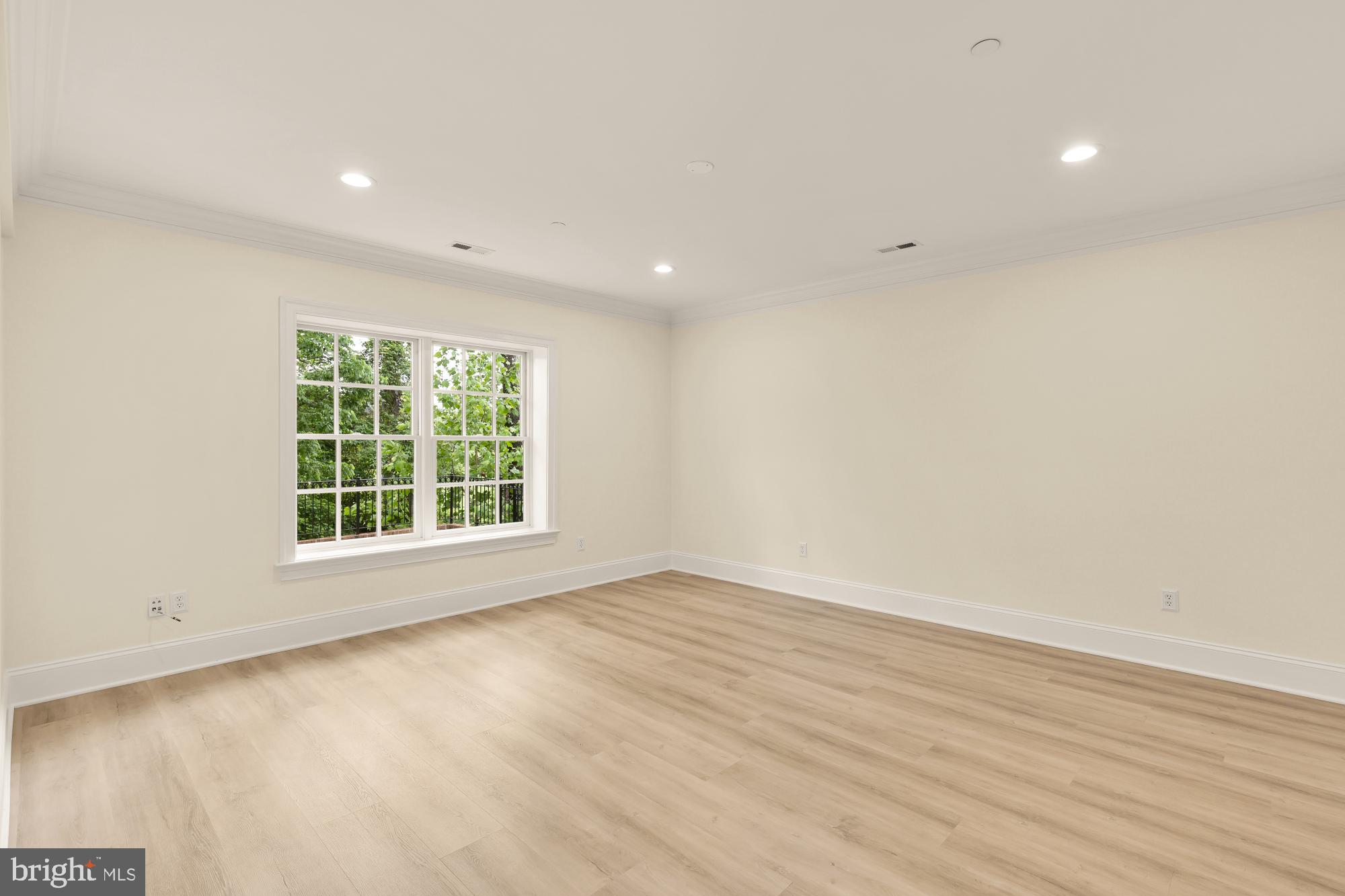 KENWOOD - Residential