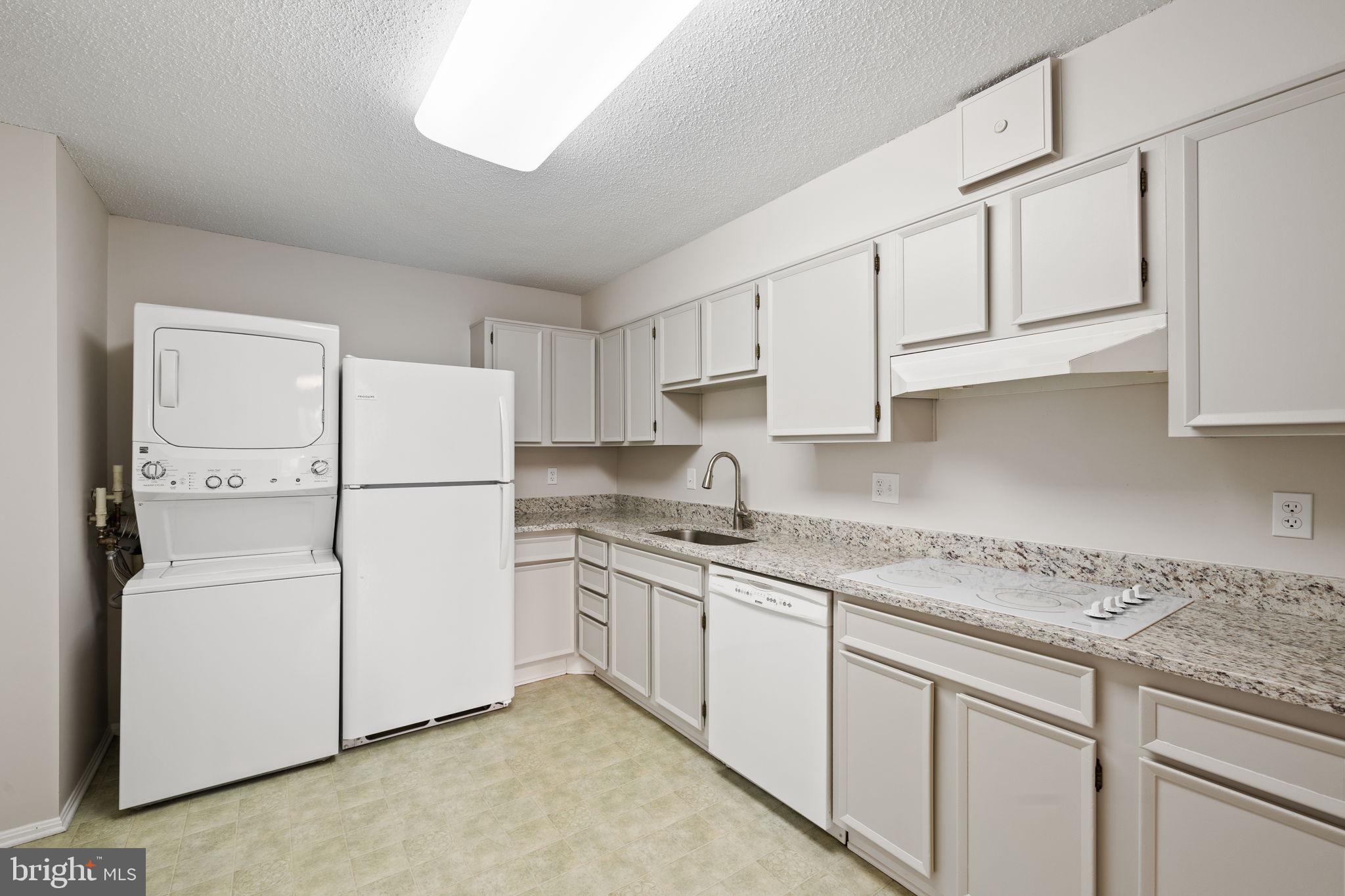 MONTEBELLO - Residential