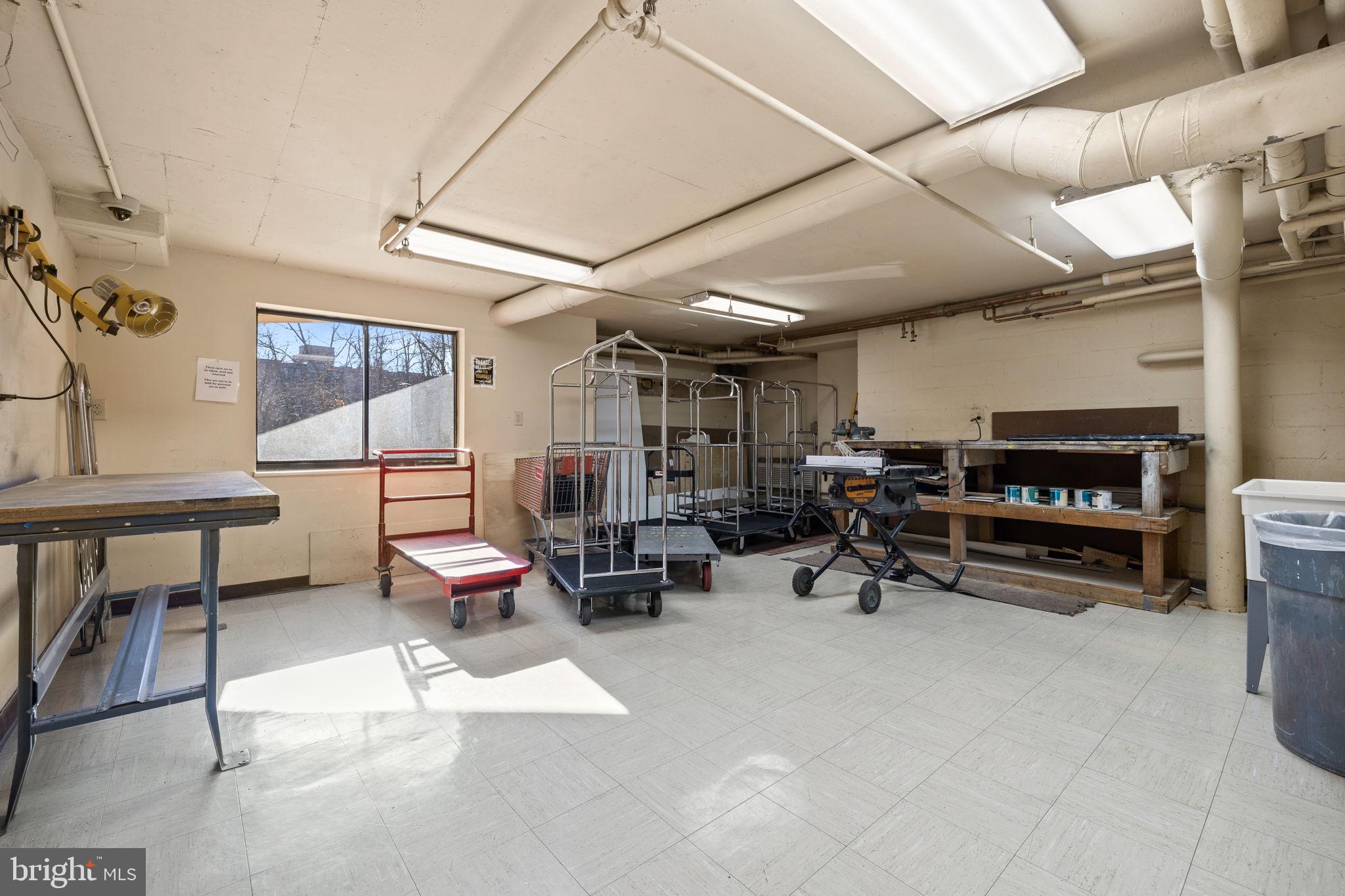 MONTEBELLO - Residential