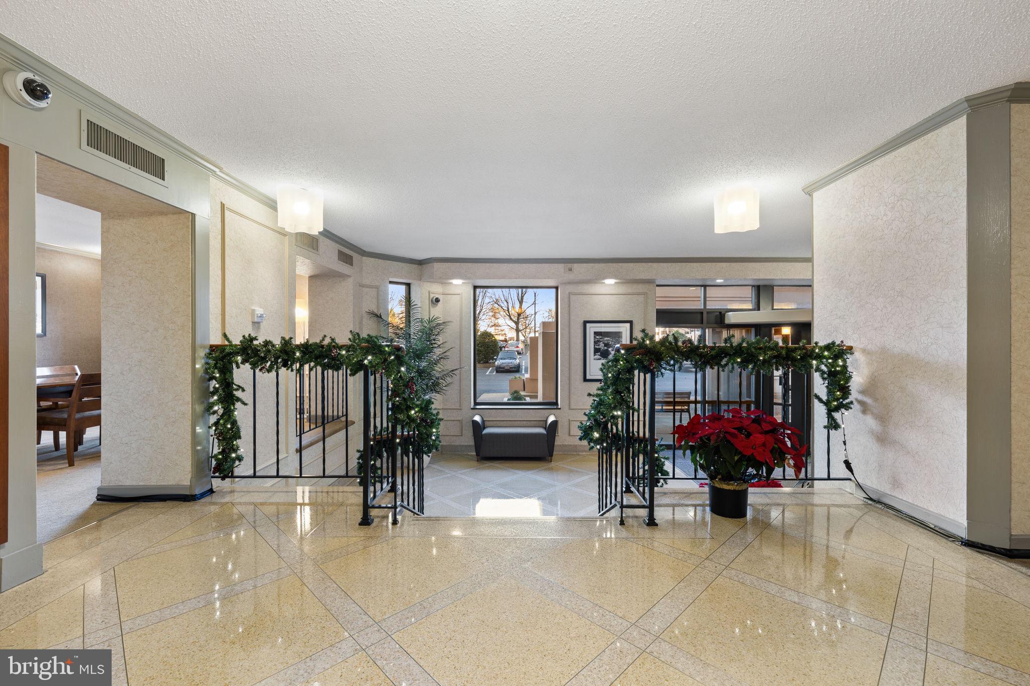 MONTEBELLO - Residential