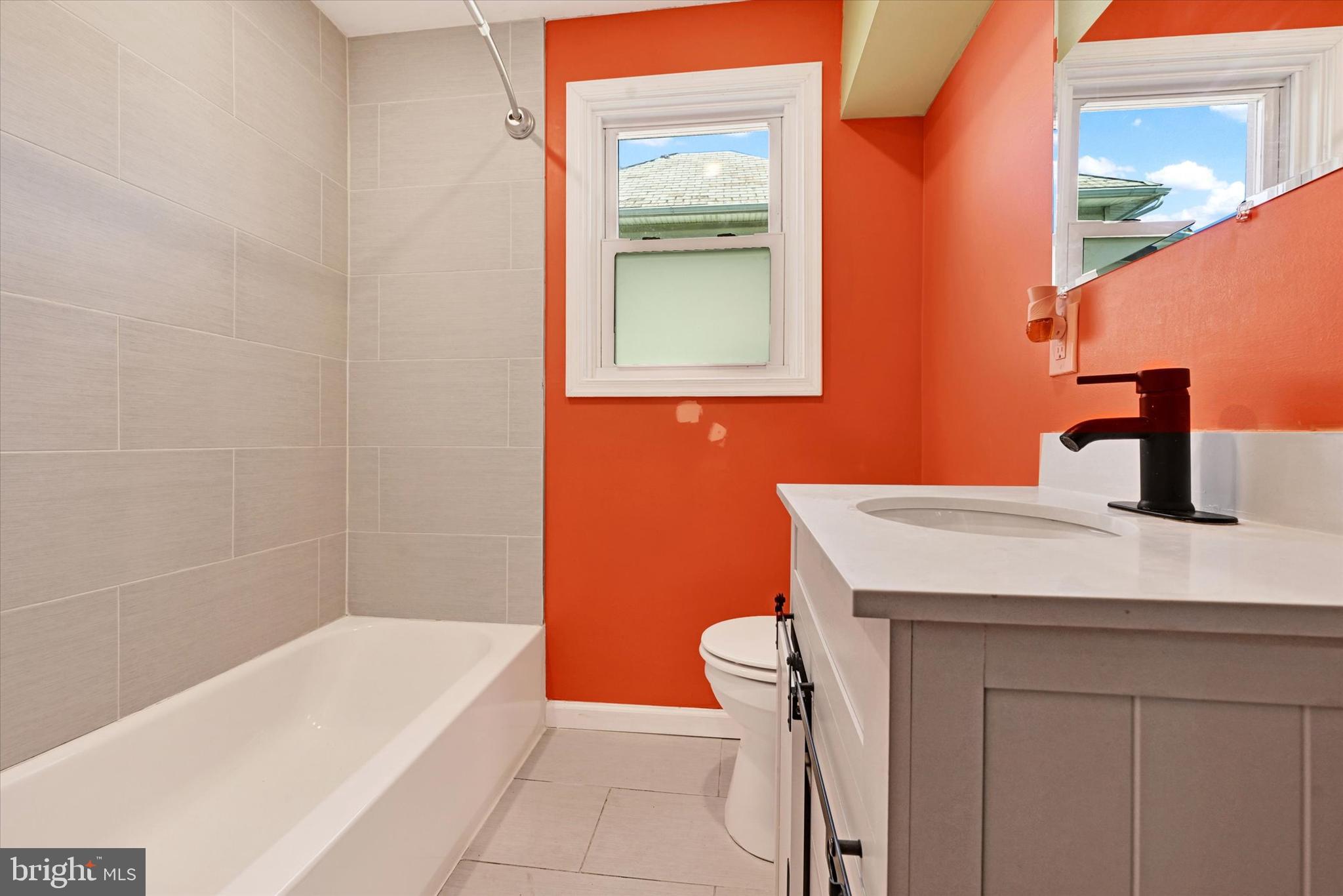 LAURAVILLE HISTORIC DISTRICT - Residential