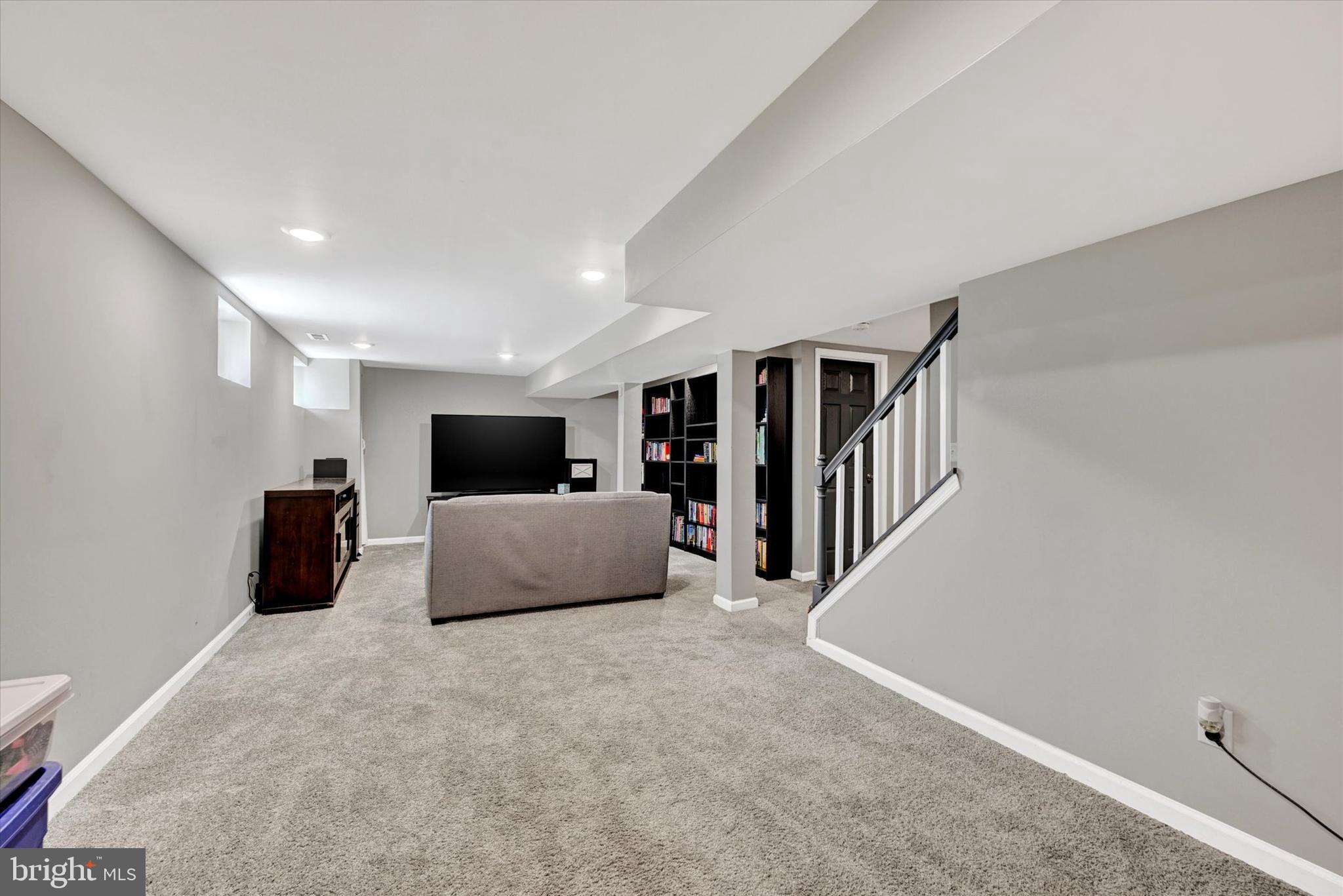 LAURAVILLE HISTORIC DISTRICT - Residential