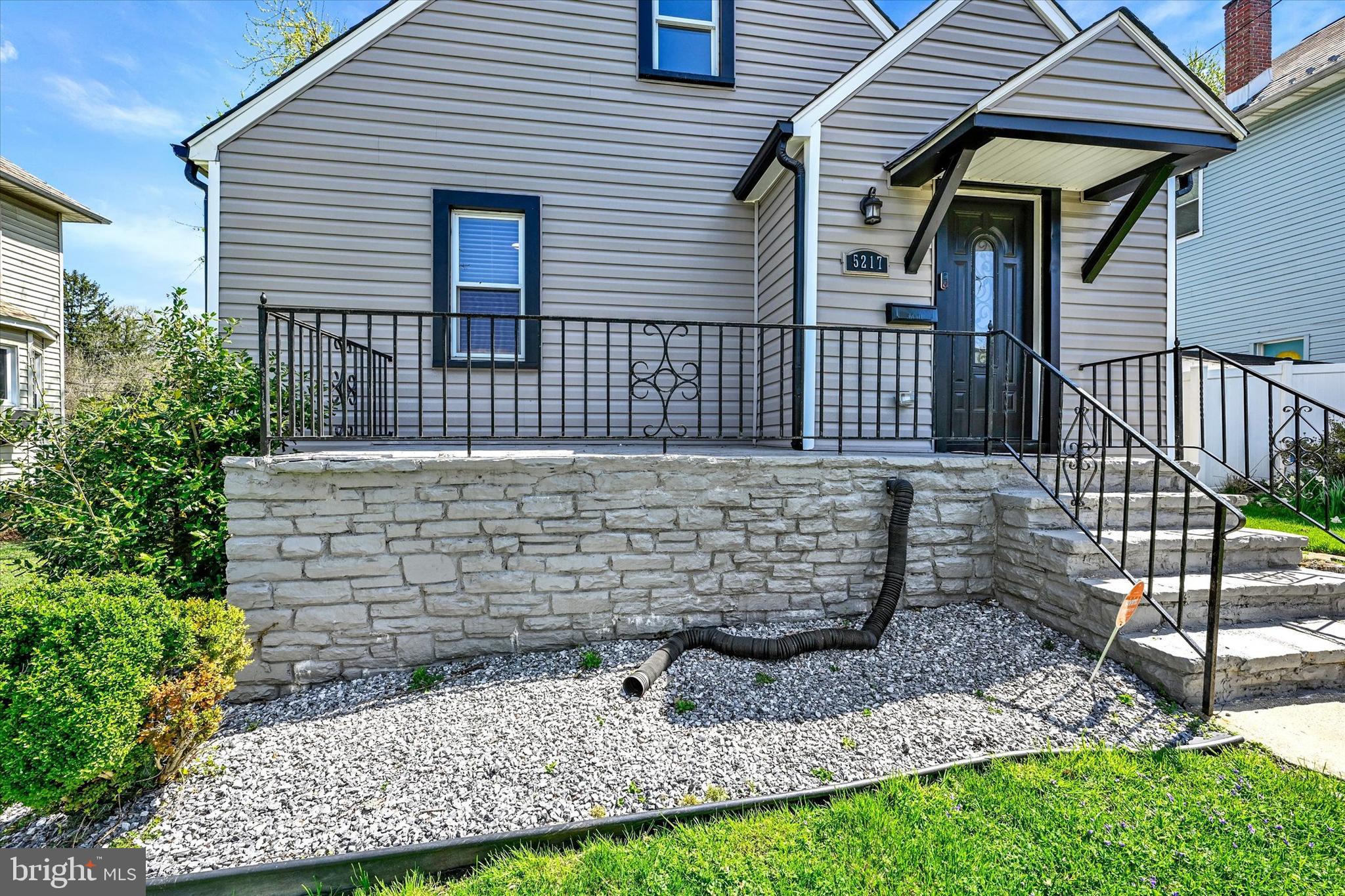 LAURAVILLE HISTORIC DISTRICT - Residential