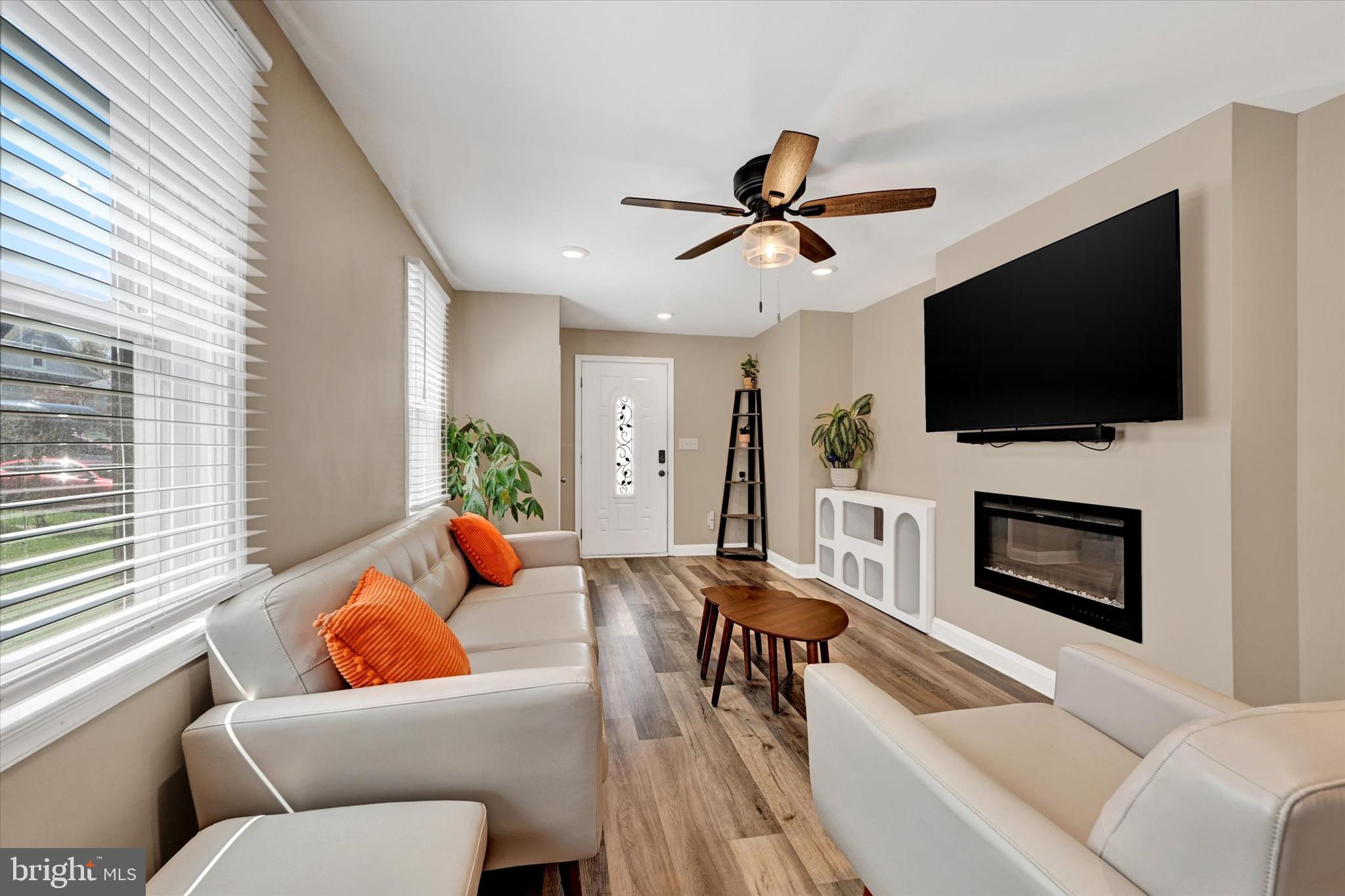 LAURAVILLE HISTORIC DISTRICT - Residential