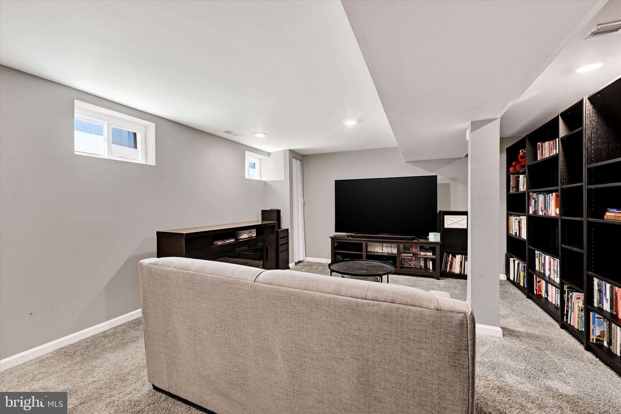 LAURAVILLE HISTORIC DISTRICT - Residential