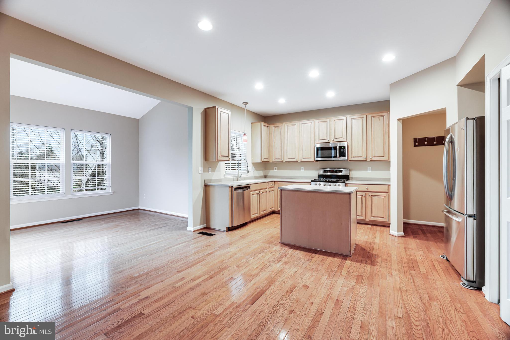 NEW TOWN MEADOWS - Residential Lease