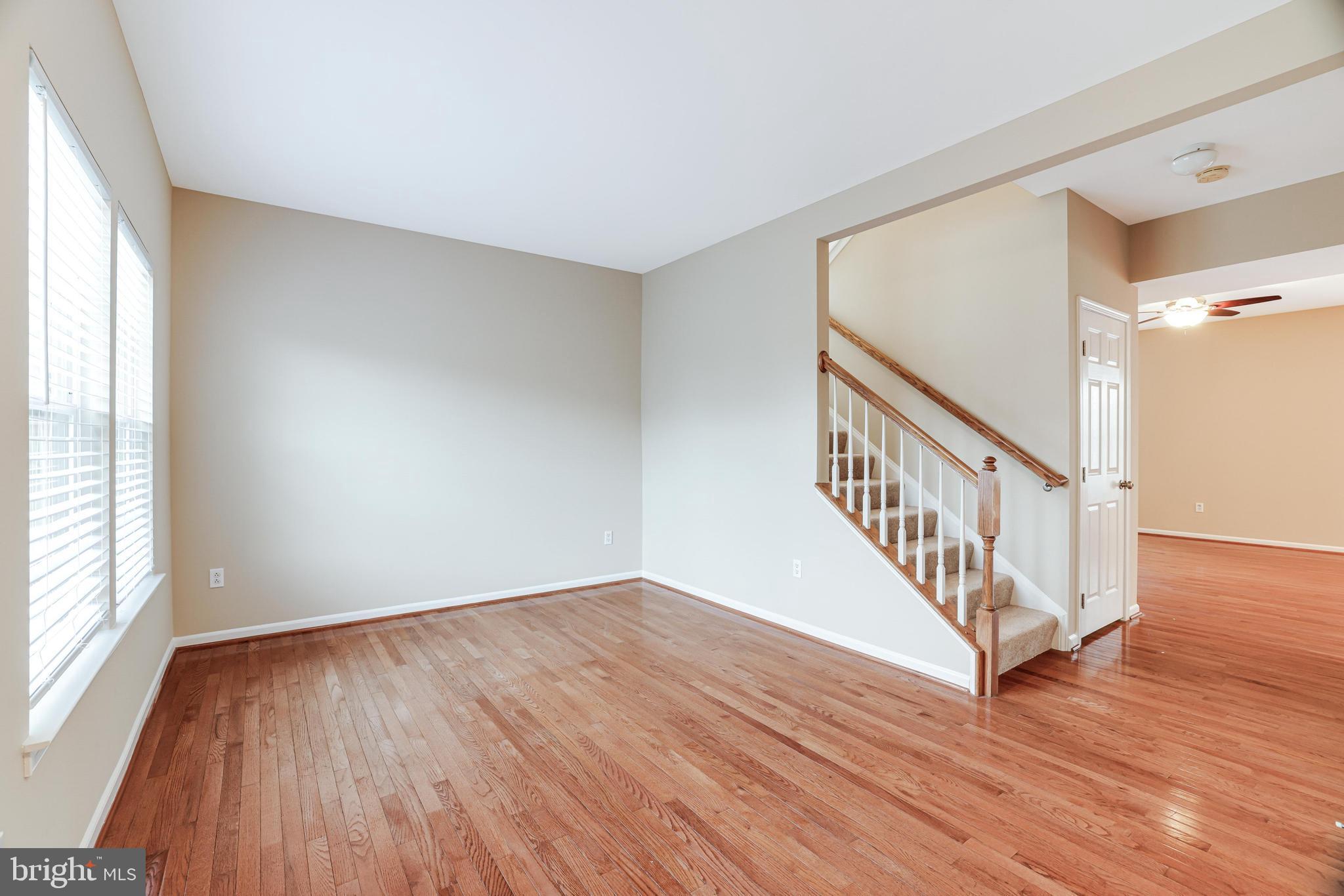 NEW TOWN MEADOWS - Residential Lease