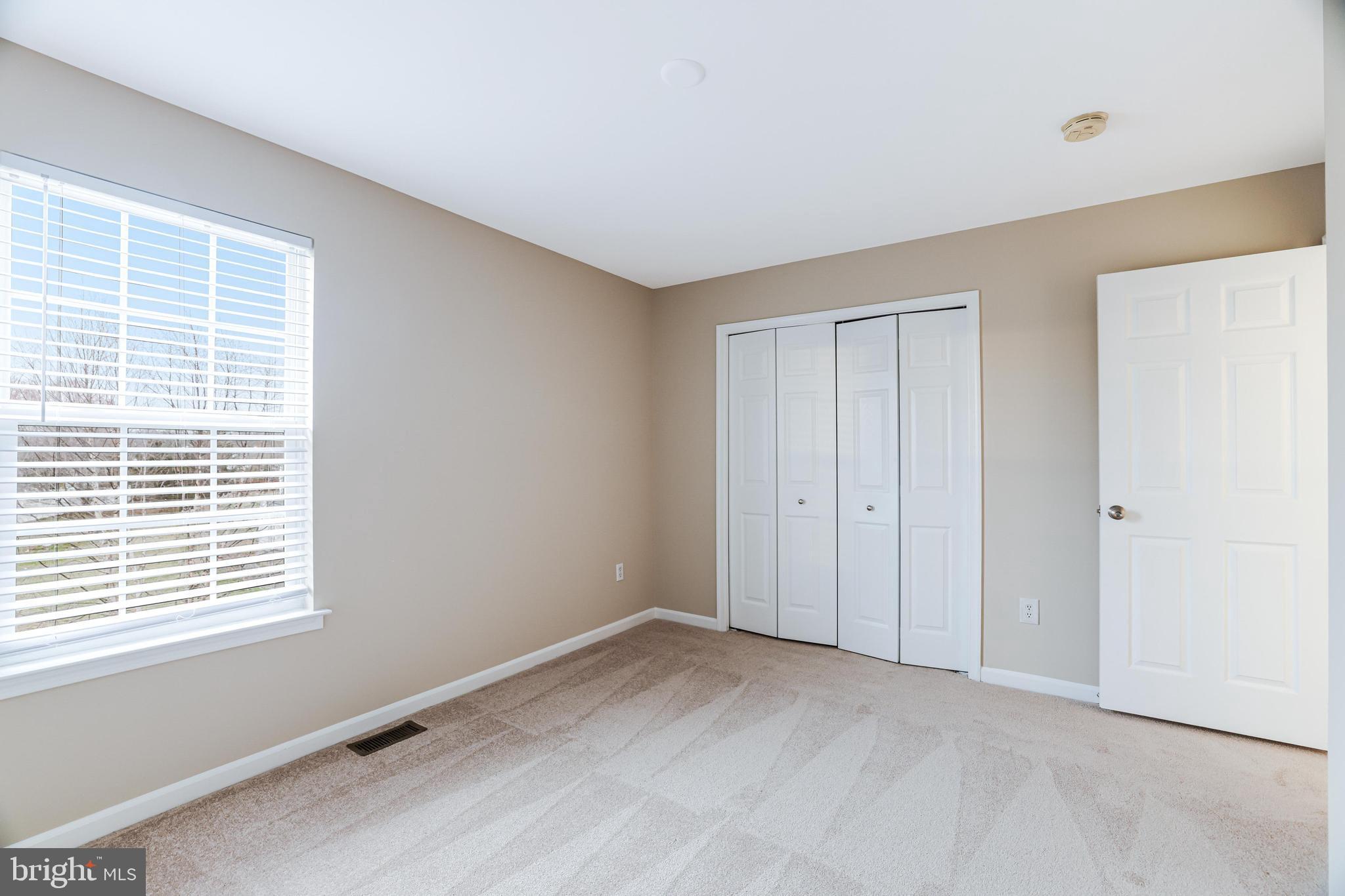 NEW TOWN MEADOWS - Residential Lease