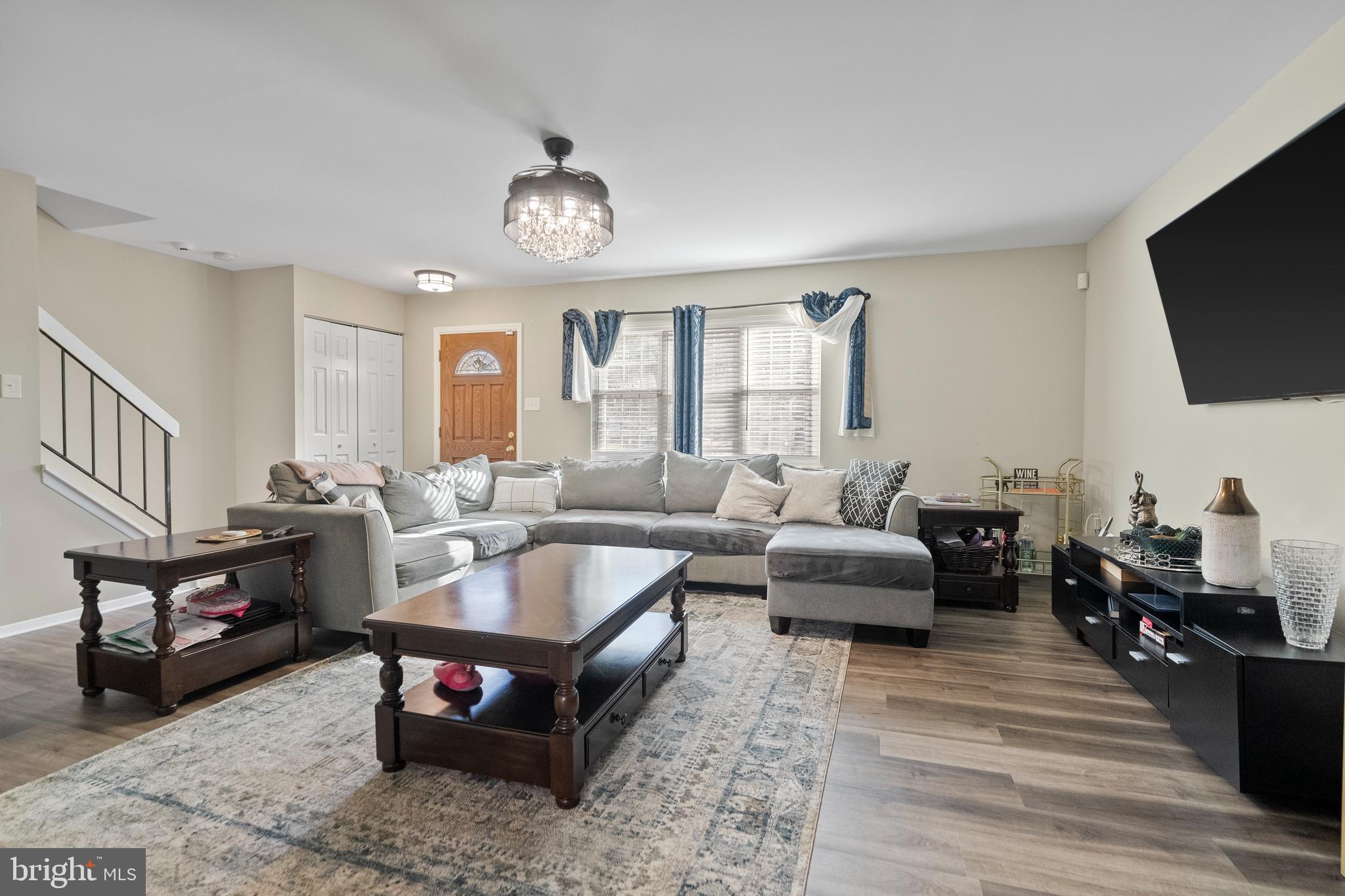 OLDE MILL ESTATES - Residential