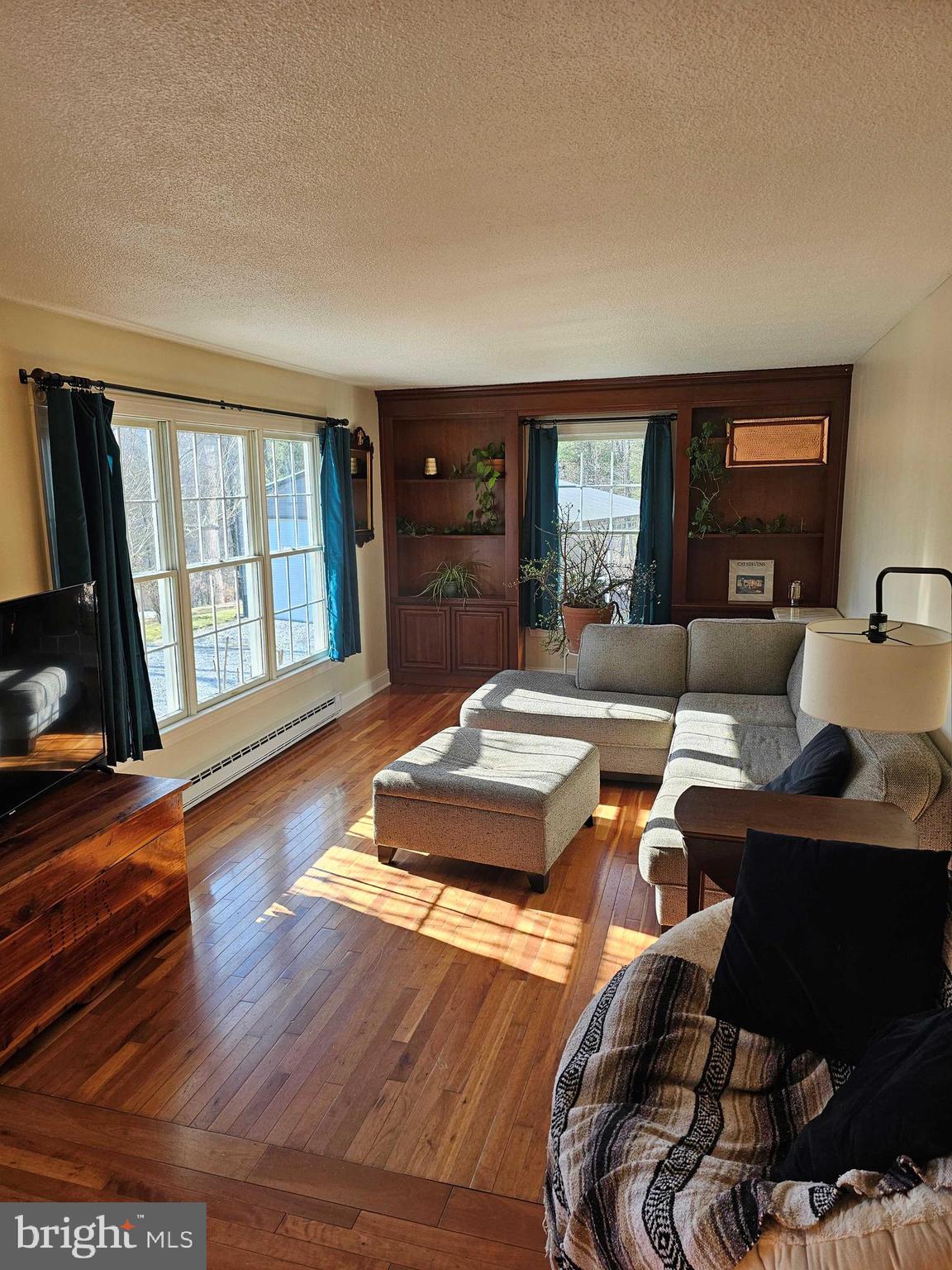 SLEEPY HOLLOW - Residential