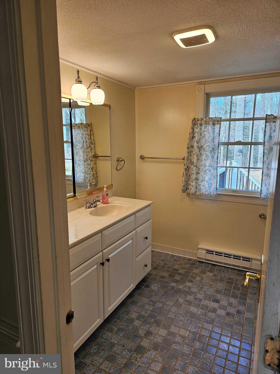 SLEEPY HOLLOW - Residential