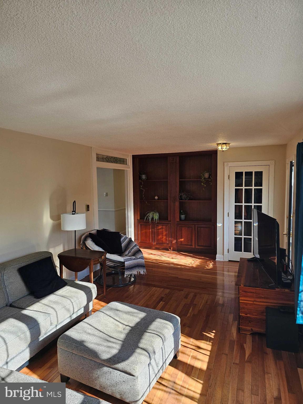 SLEEPY HOLLOW - Residential