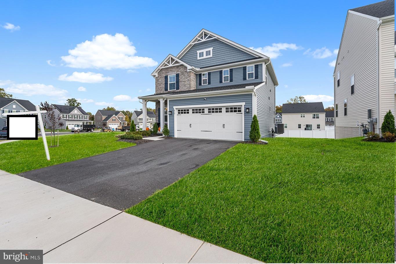 839 LENI WAY