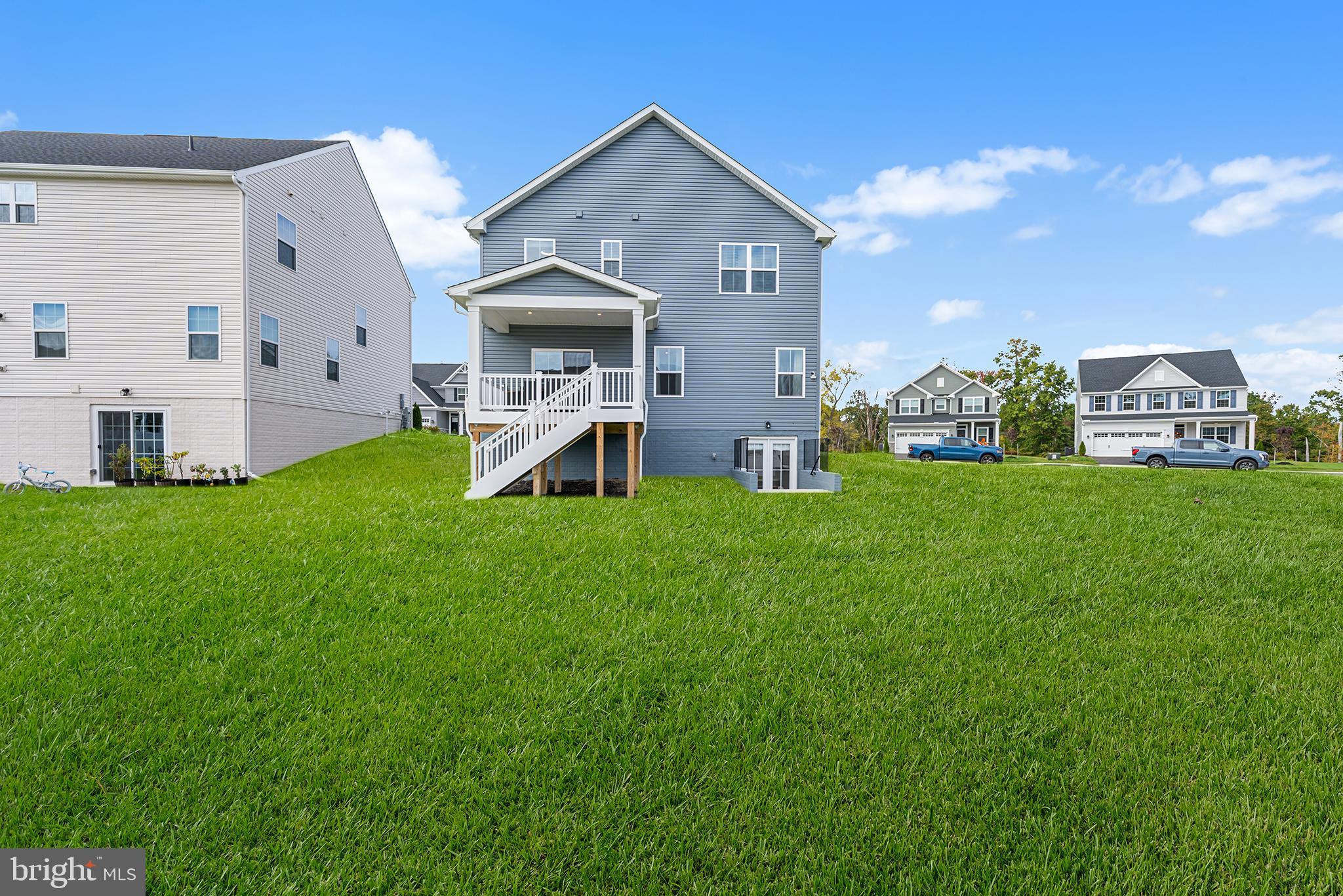 ABERDEEN OVERLOOK - Residential