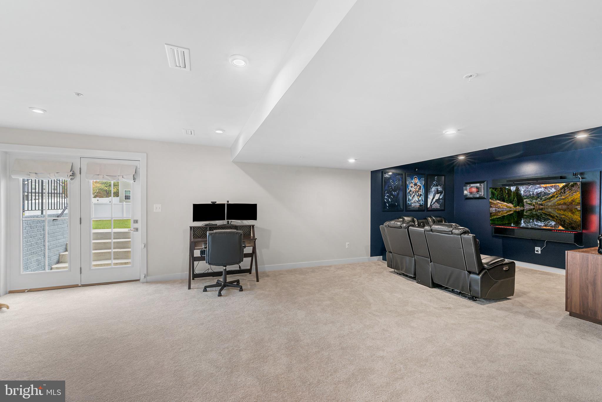 ABERDEEN OVERLOOK - Residential