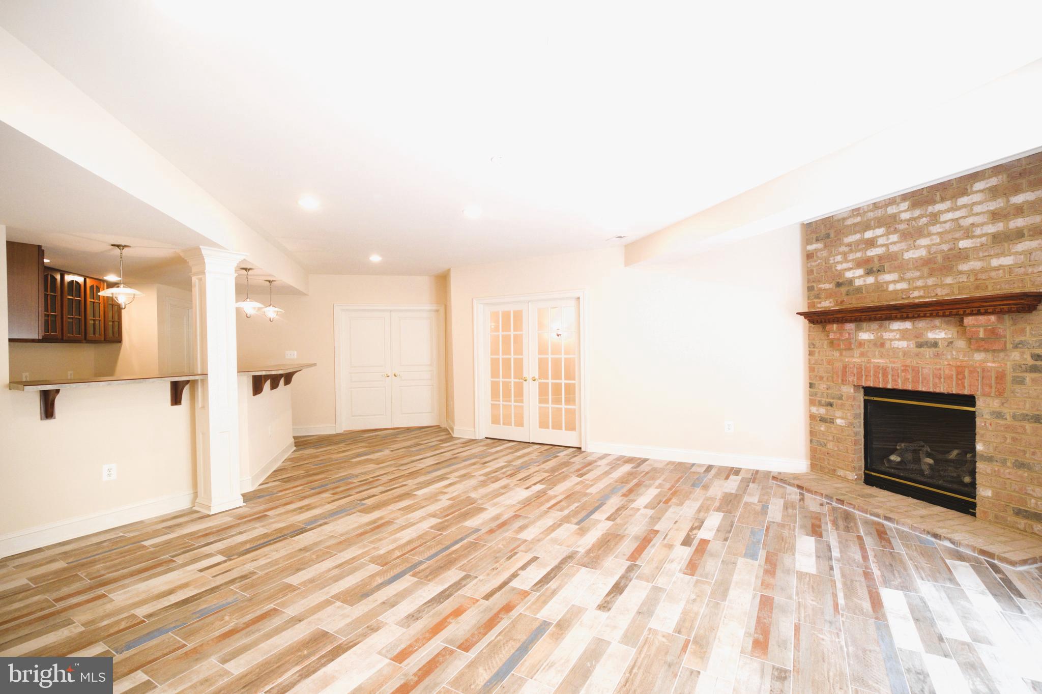 CHRISTY ESTATES - Residential