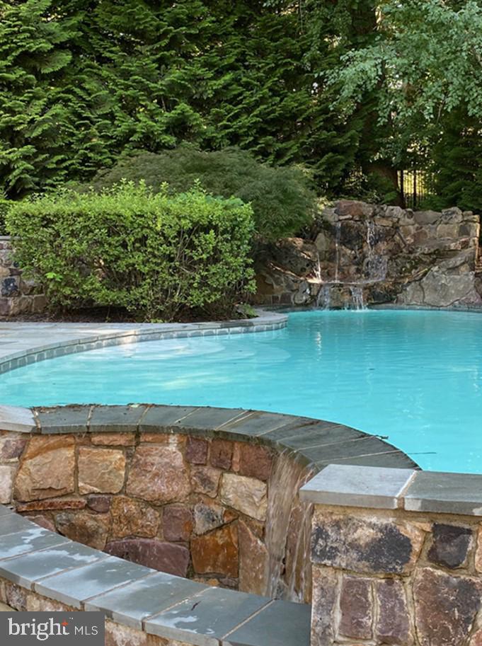 CHRISTY ESTATES - Residential