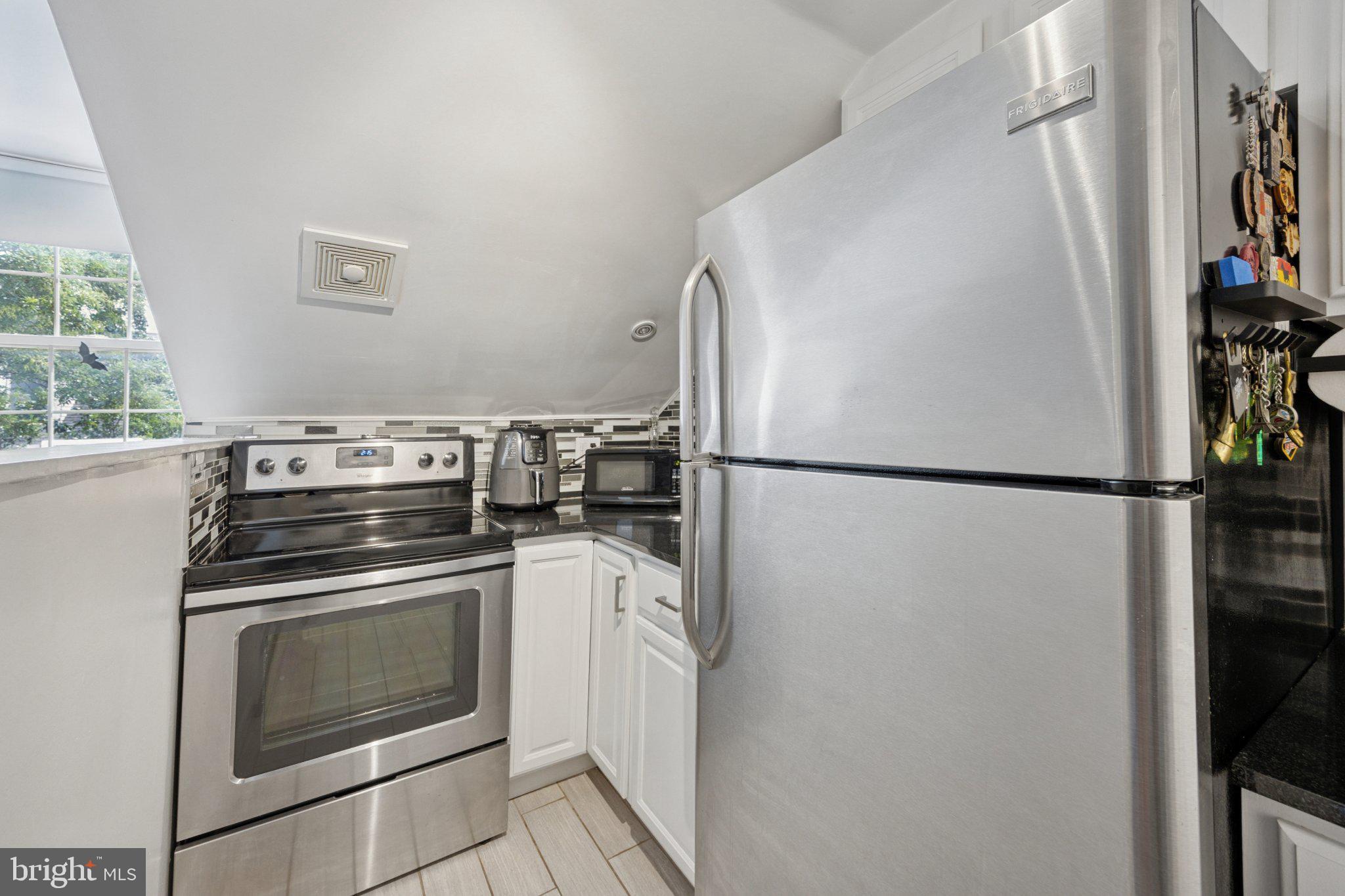 WASHINGTON SQ WEST - Residential