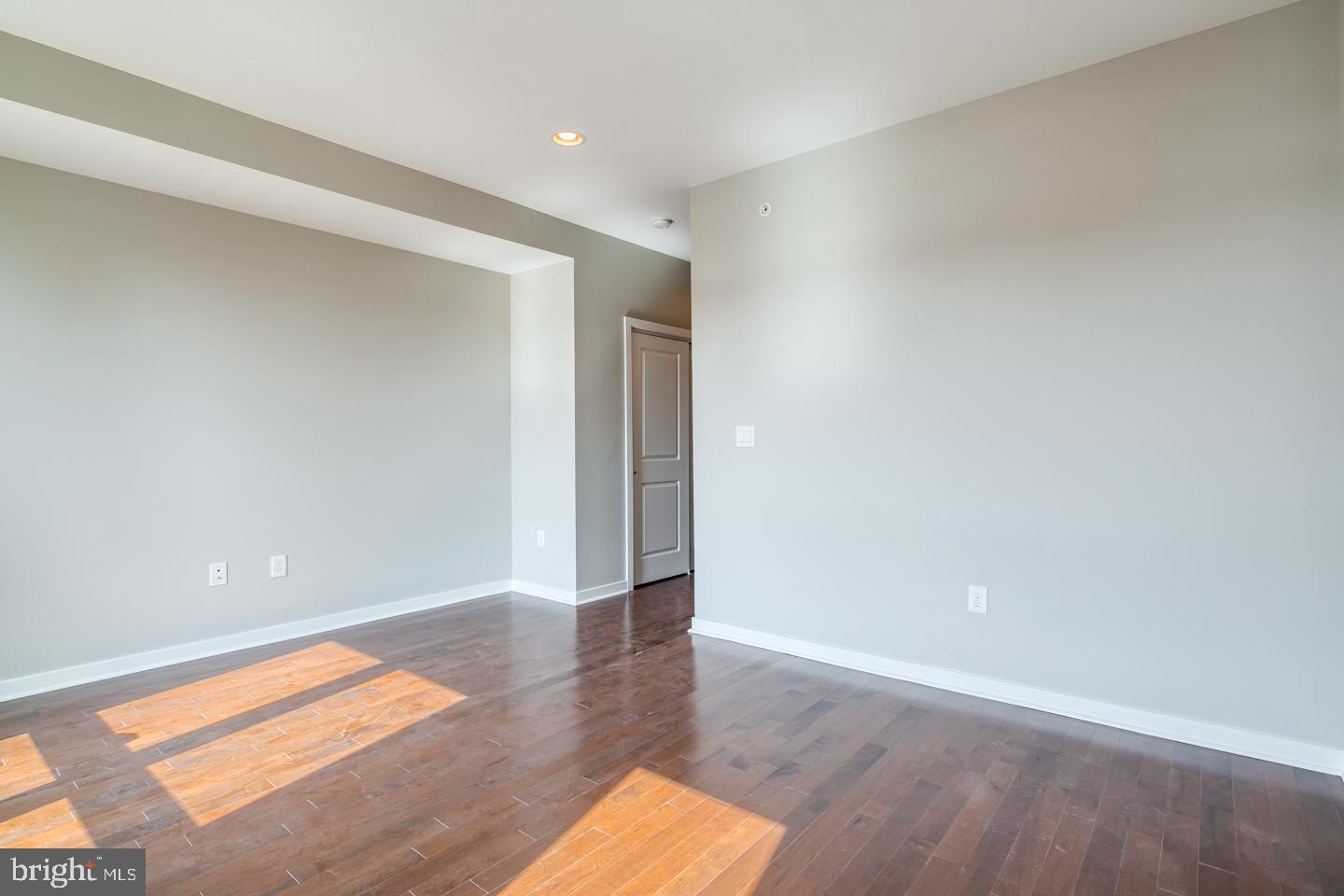 ROXBOROUGH - Residential Lease