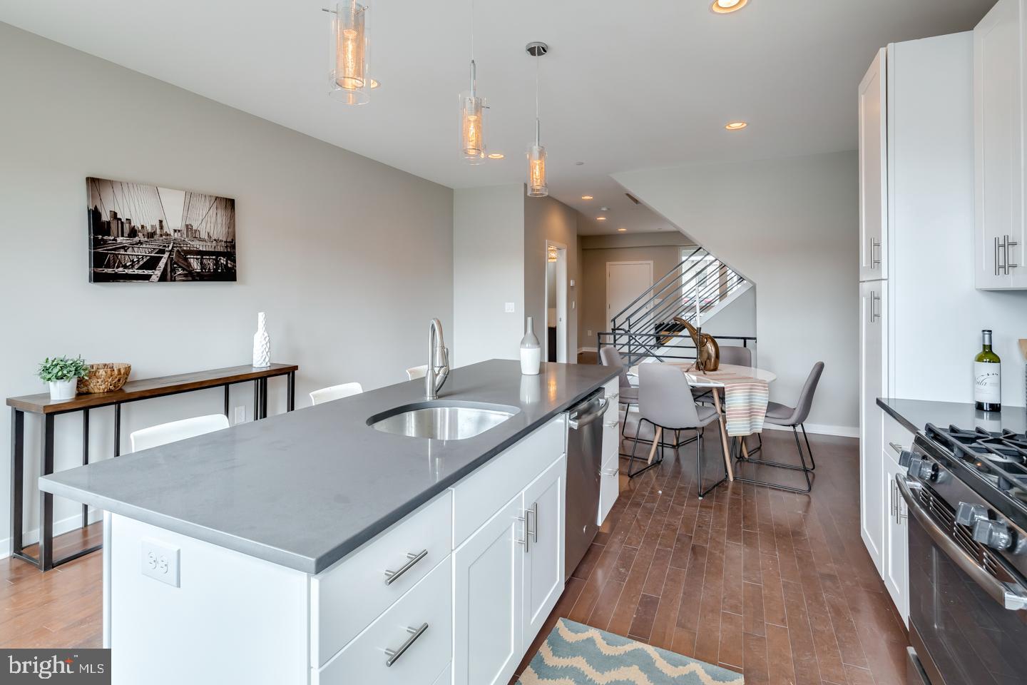 ROXBOROUGH - Residential Lease