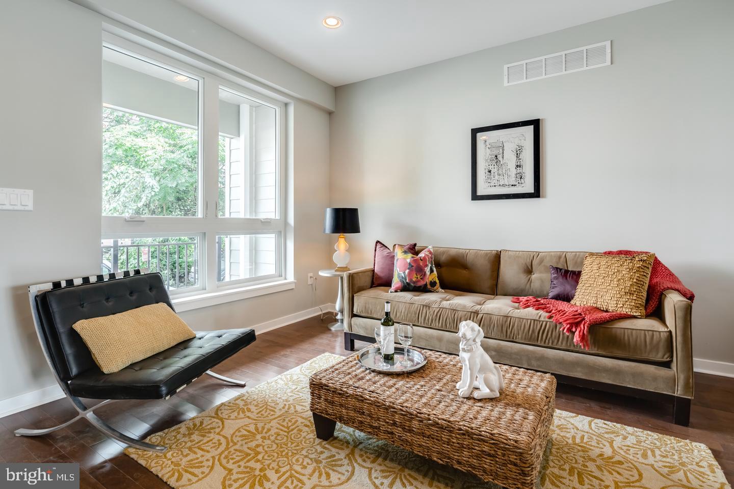 ROXBOROUGH - Residential Lease