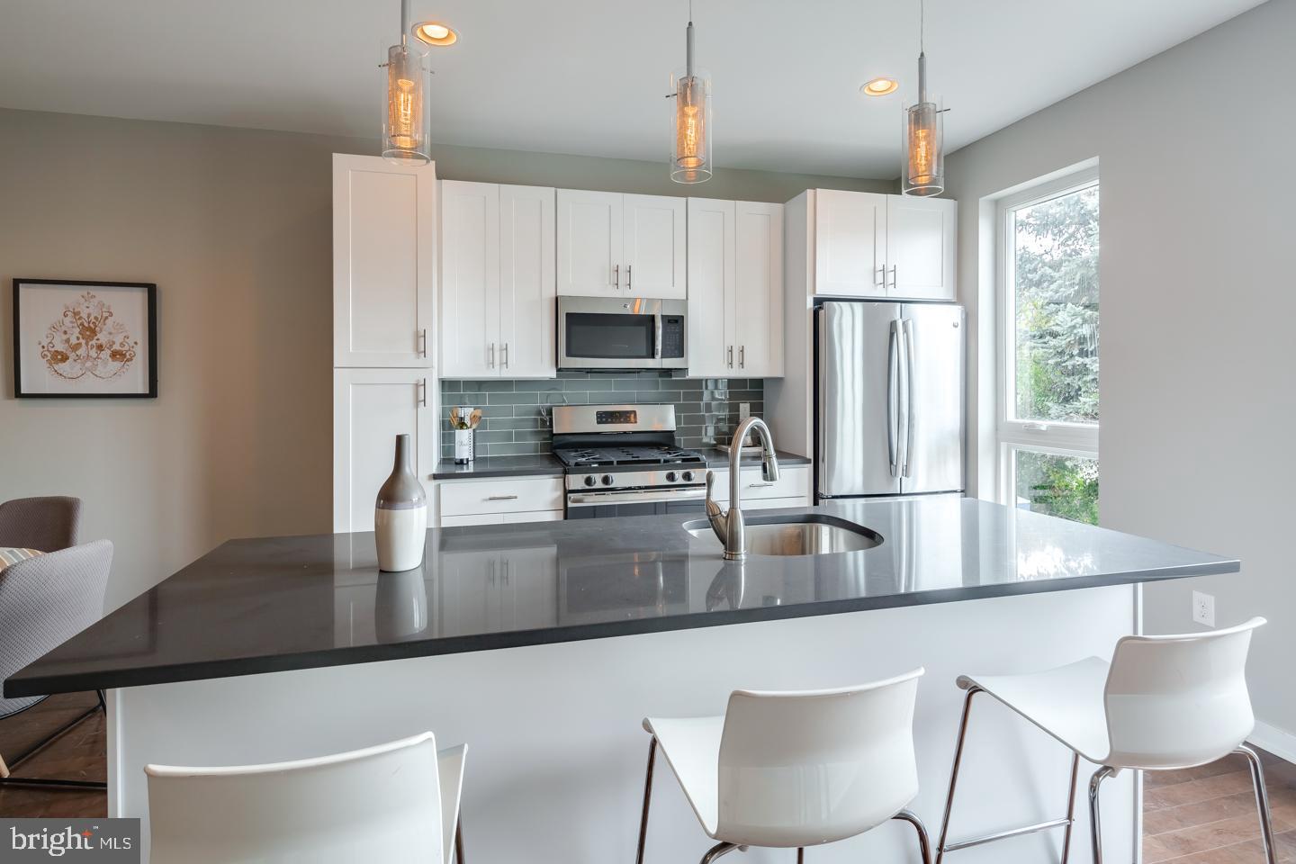 ROXBOROUGH - Residential Lease