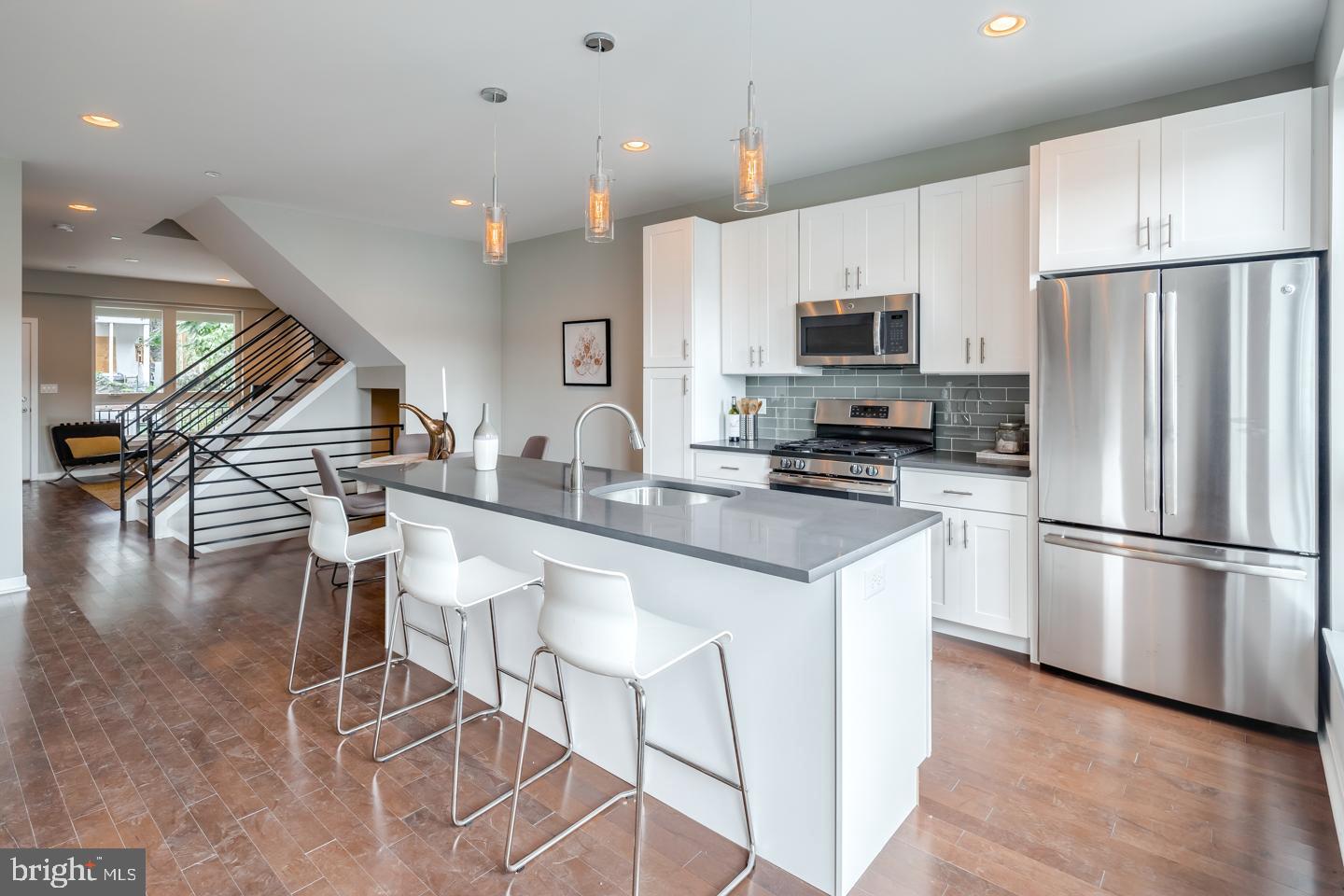 ROXBOROUGH - Residential Lease