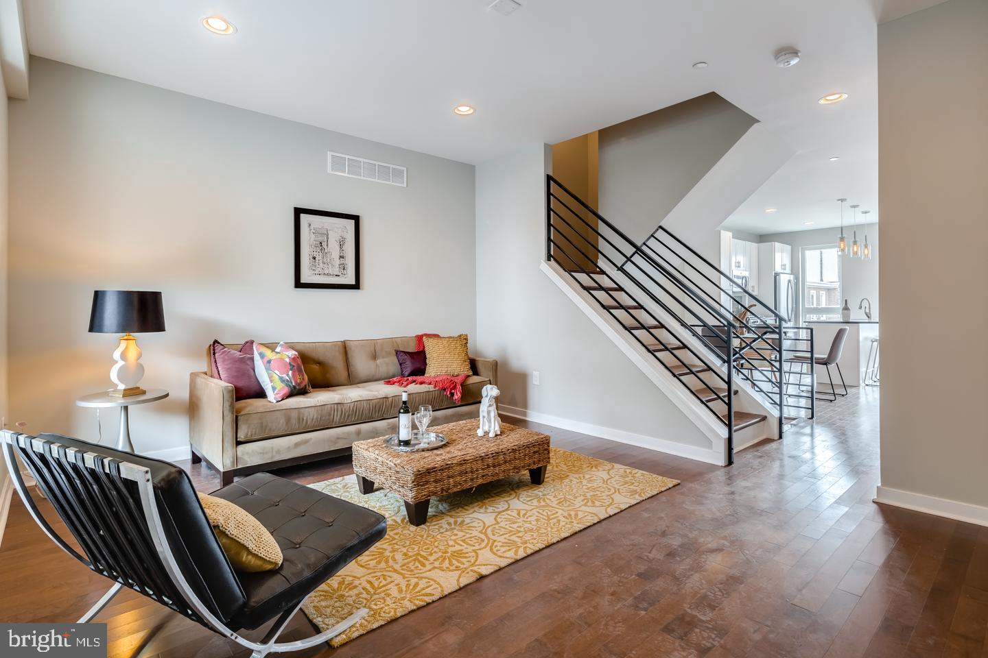 ROXBOROUGH - Residential Lease