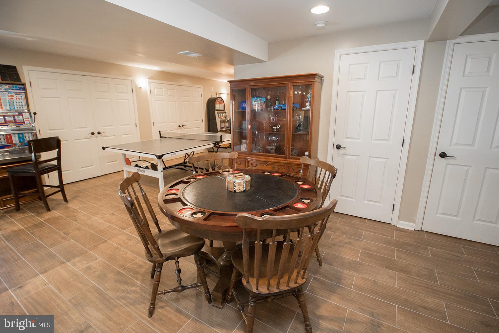 GREENBRIER - Residential