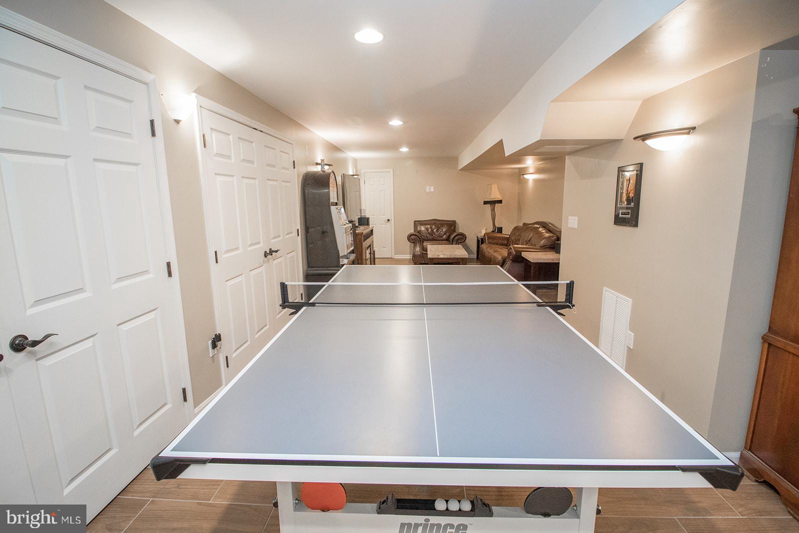 GREENBRIER - Residential