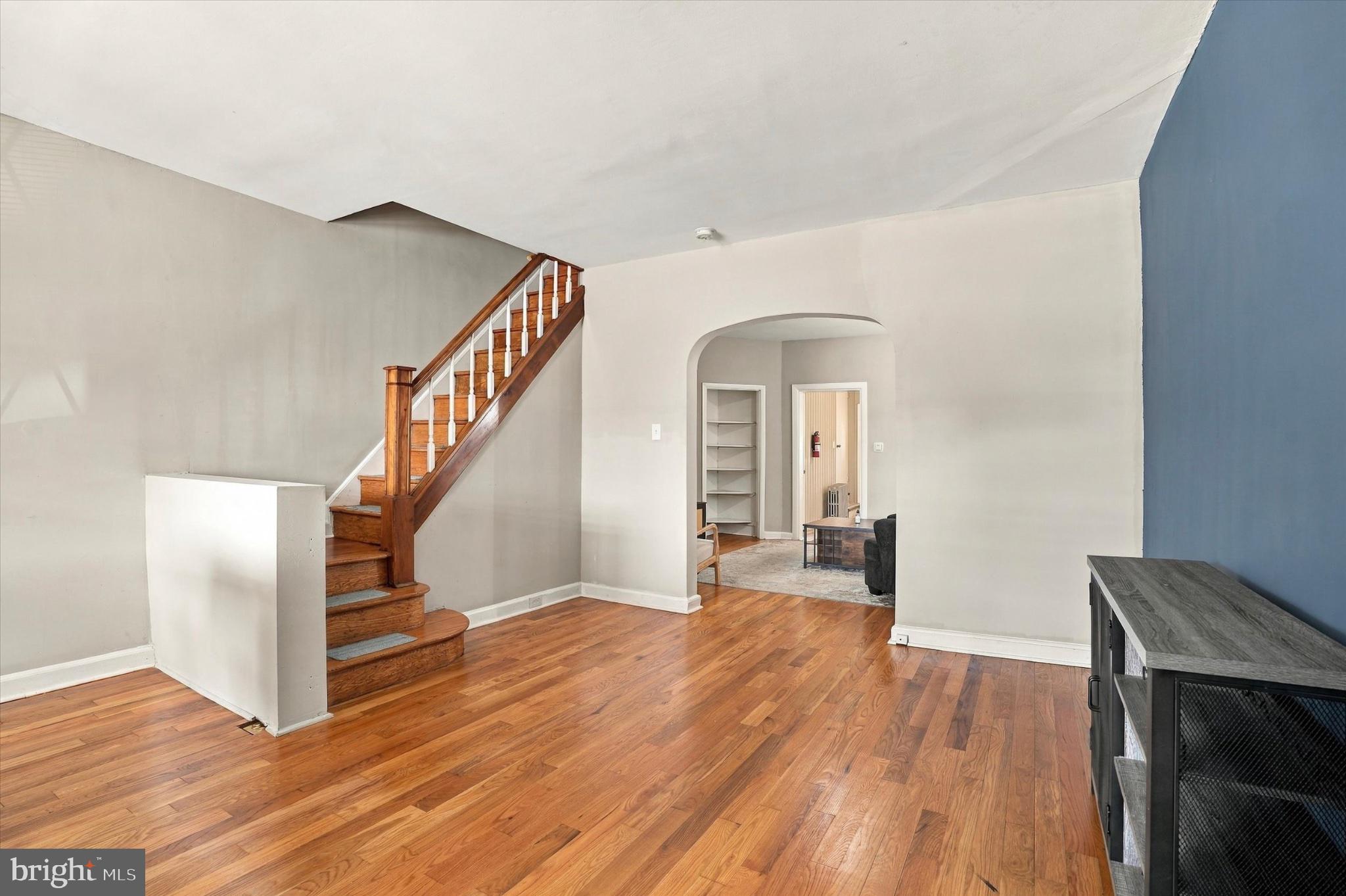 117 W WOOD STREET