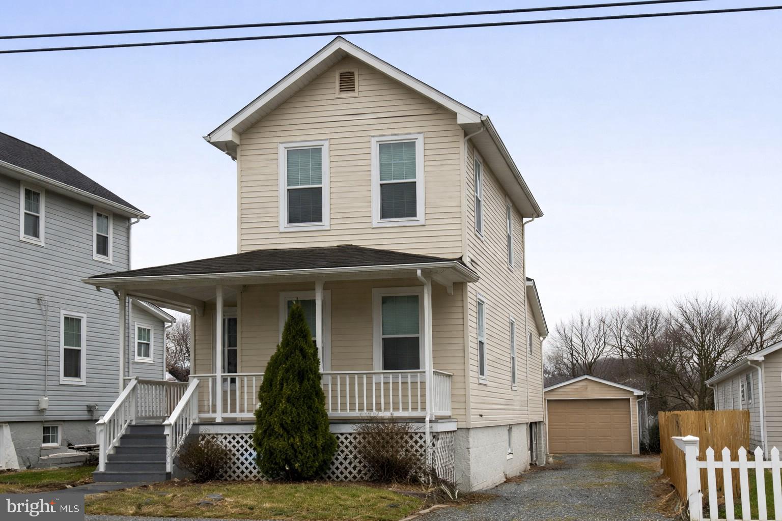 OAKMONT - Residential