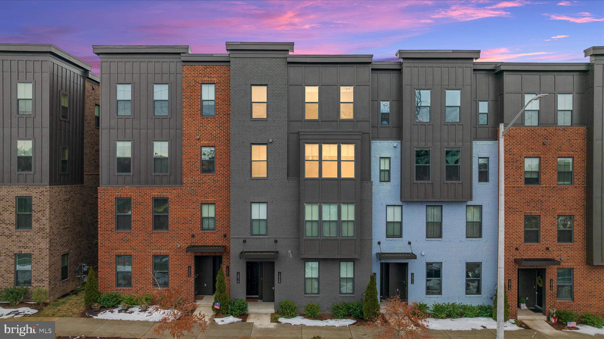 WOODLAND PARK - Residential