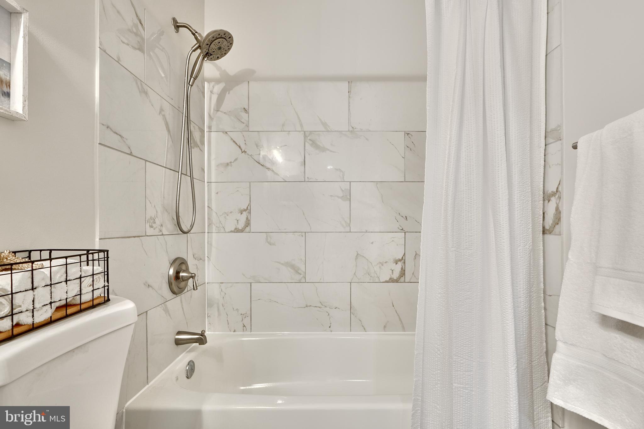 CUNNINGHILL COVE - Residential