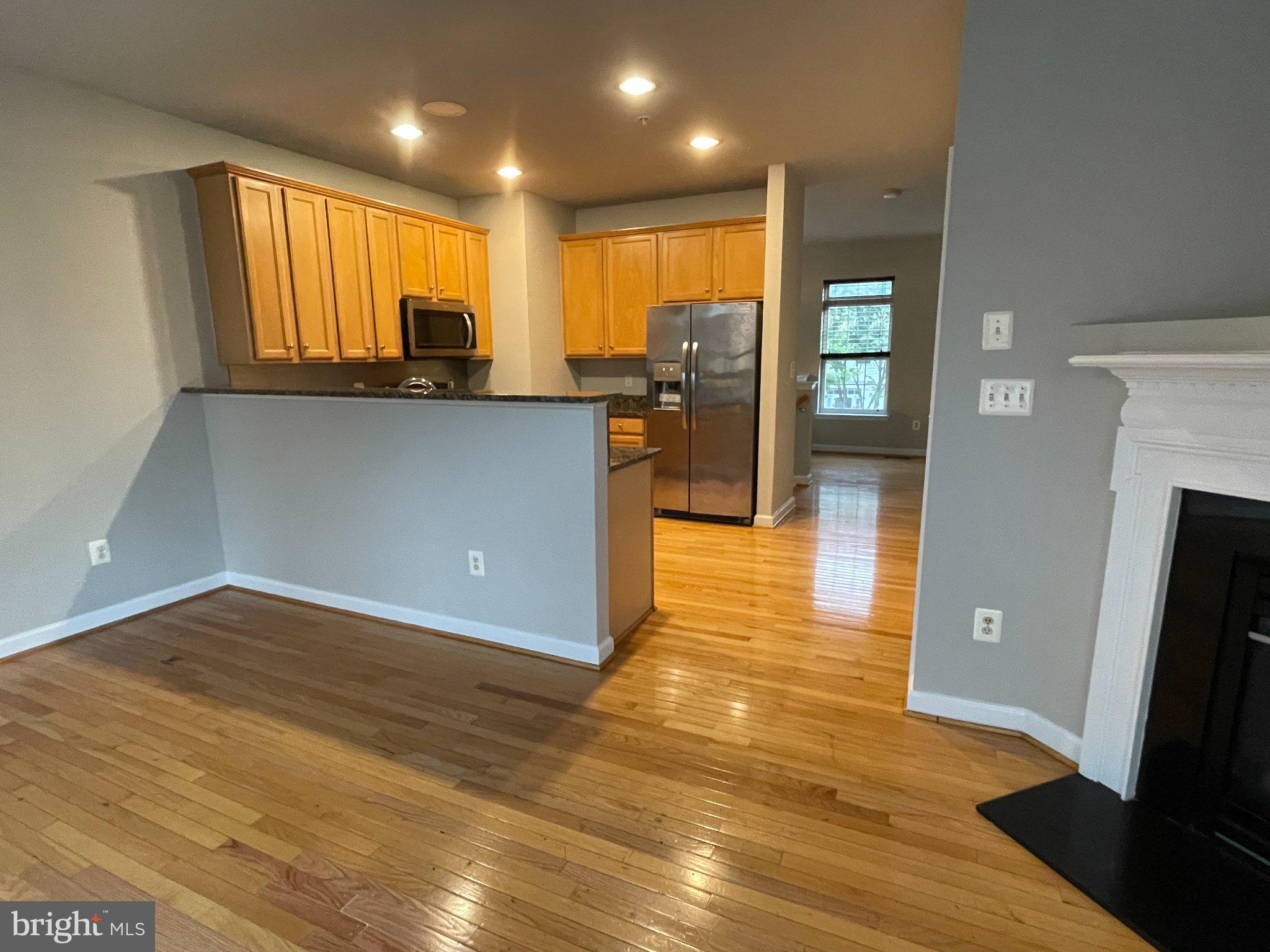 4302 TALMADGE CIRCLE