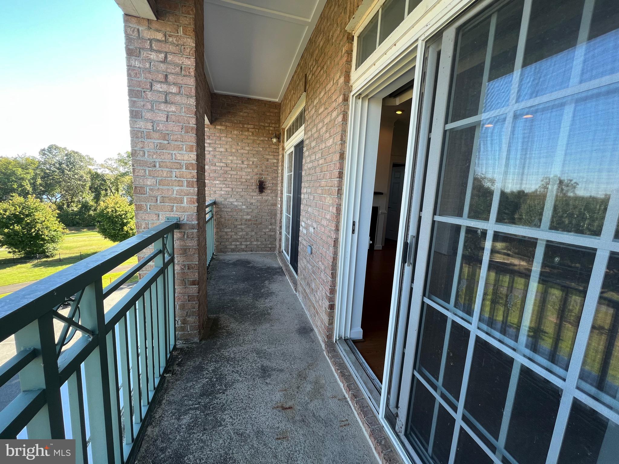 RIVER CLUB 1 AT BELMONT - Residential Lease