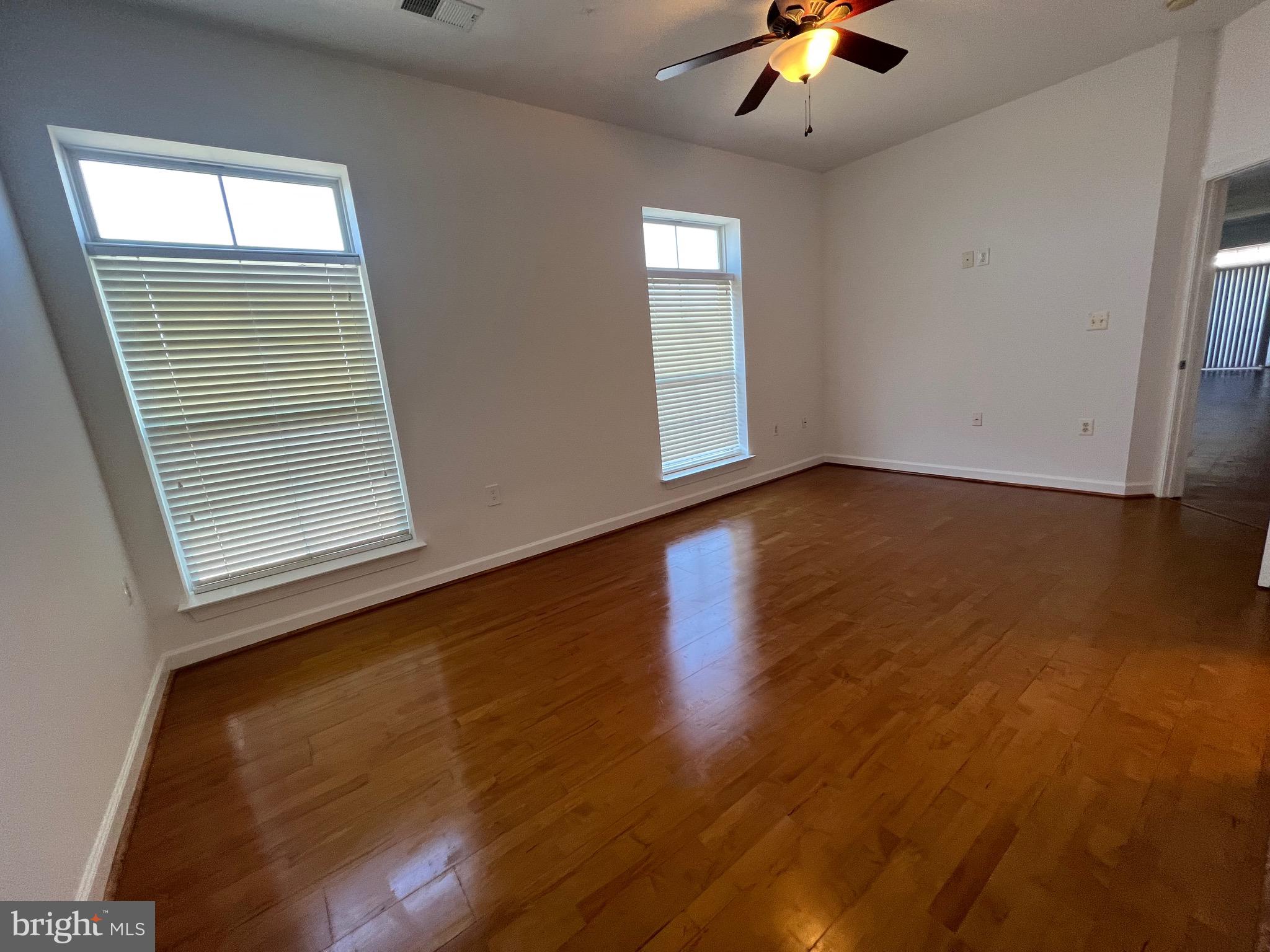 RIVER CLUB 1 AT BELMONT - Residential Lease