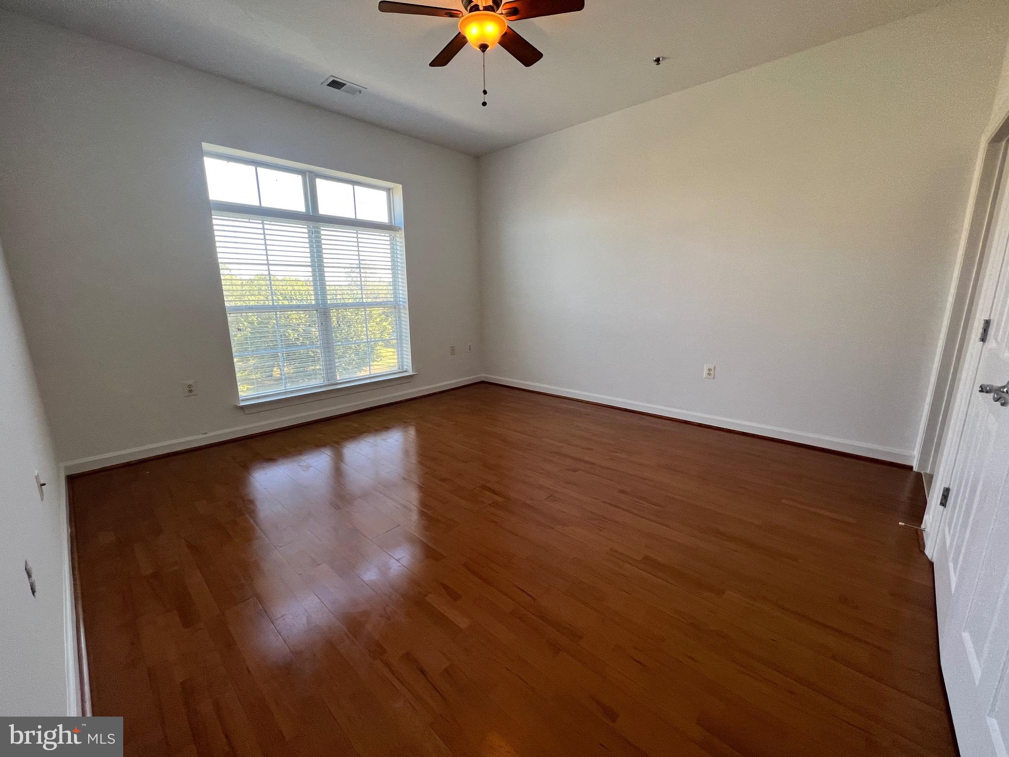 RIVER CLUB 1 AT BELMONT - Residential Lease