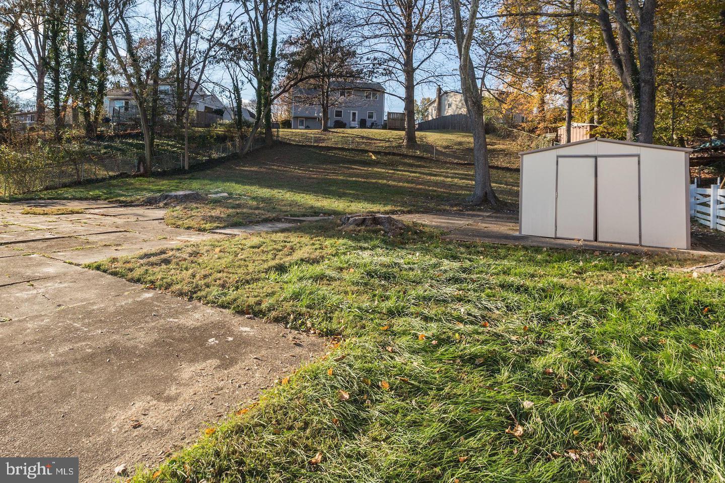 ASPEN HILL PARK - Residential Lease