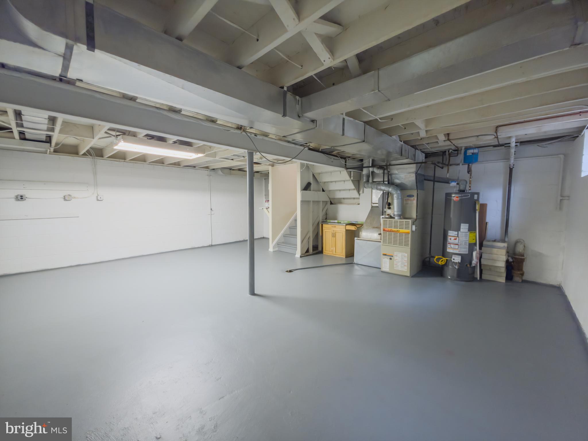 ASPEN HILL PARK - Residential Lease