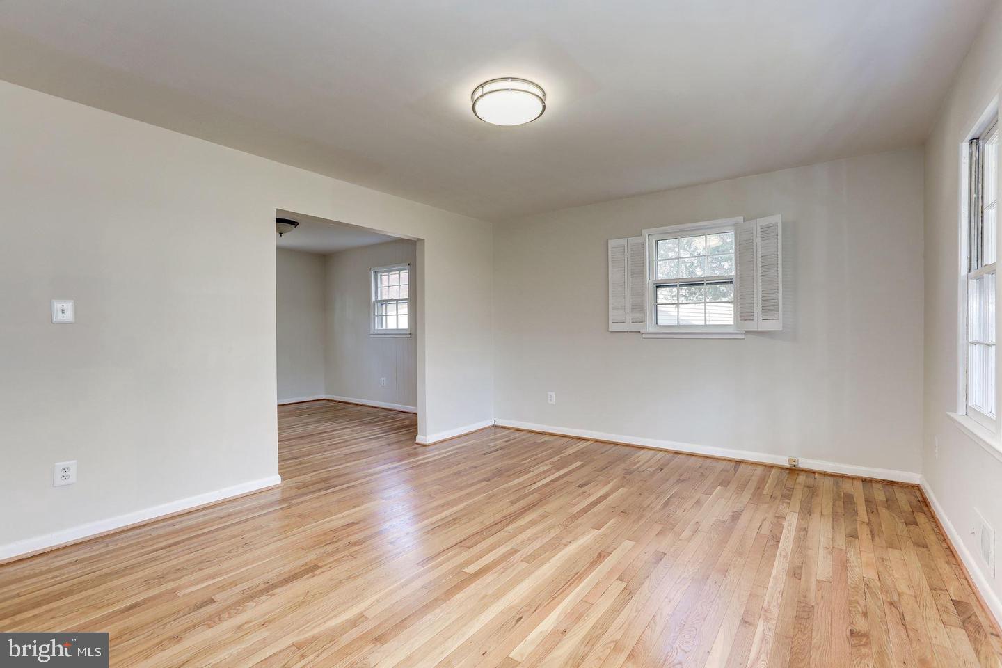 ASPEN HILL PARK - Residential Lease