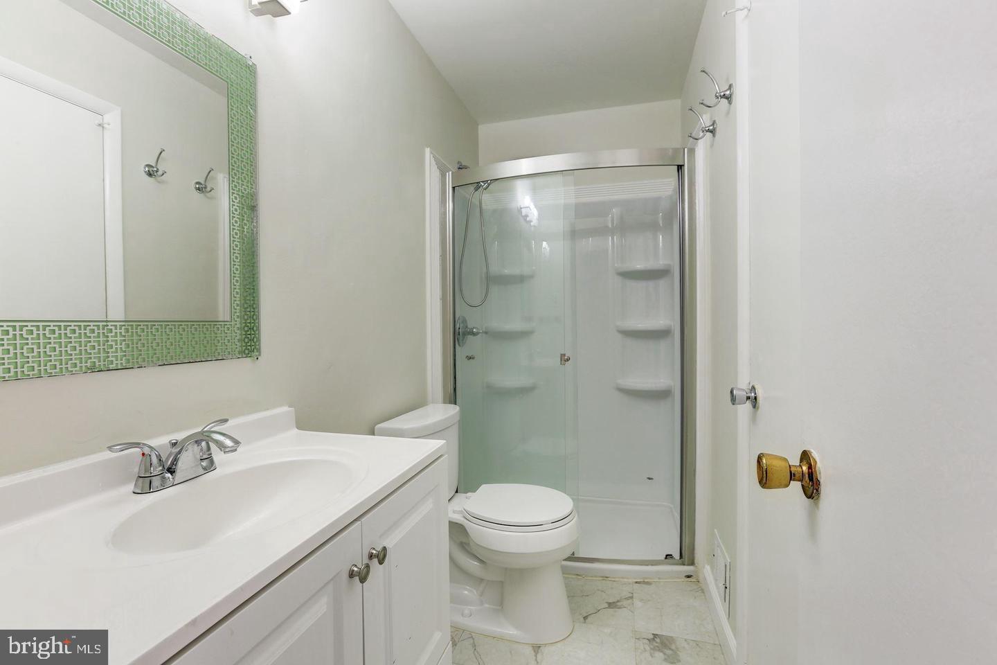 ASPEN HILL PARK - Residential Lease