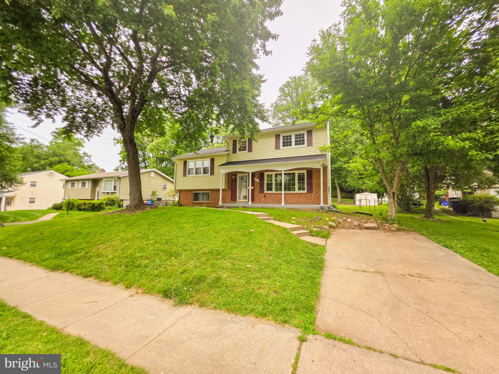 ASPEN HILL PARK - Residential Lease