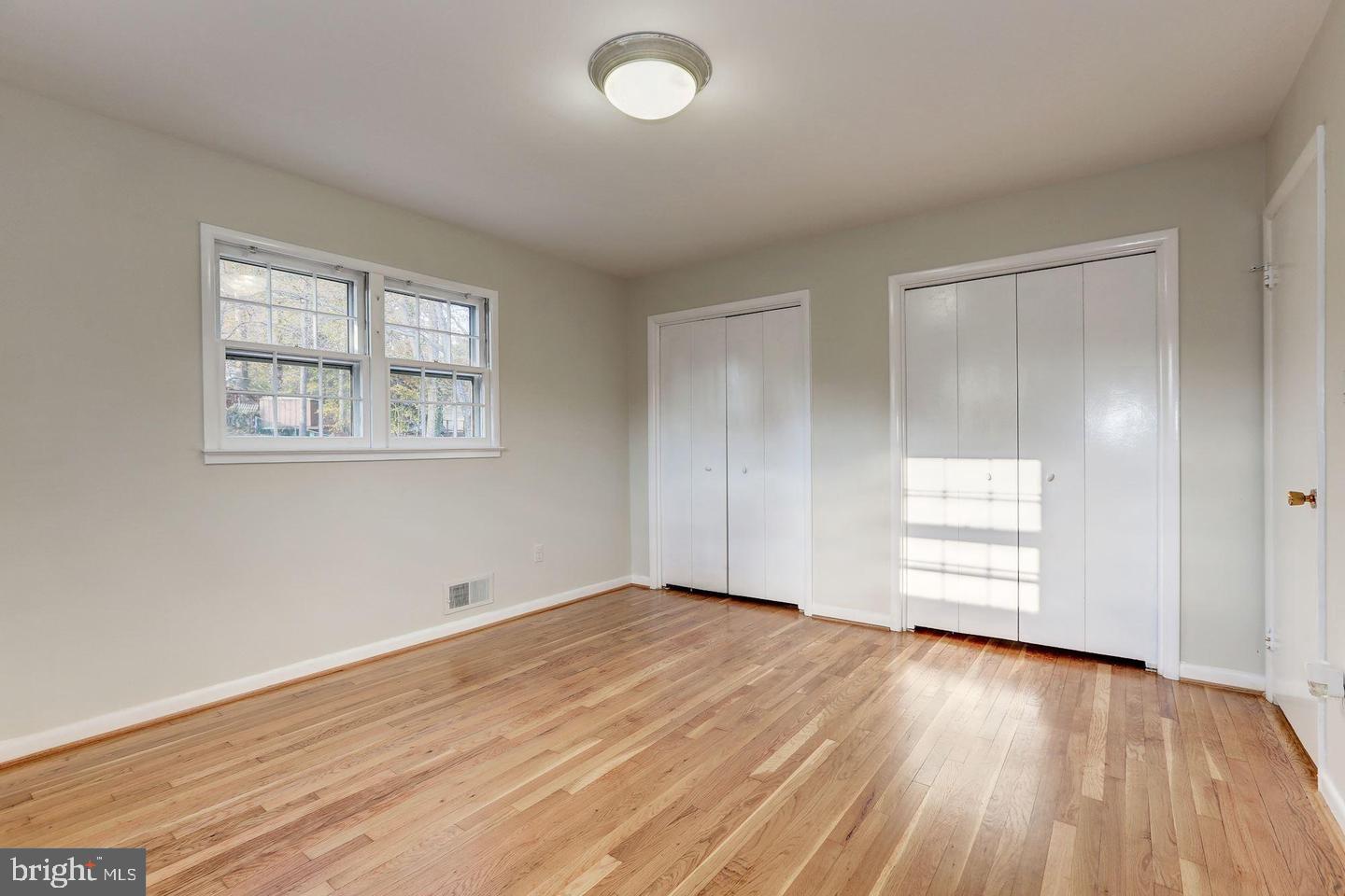 ASPEN HILL PARK - Residential Lease