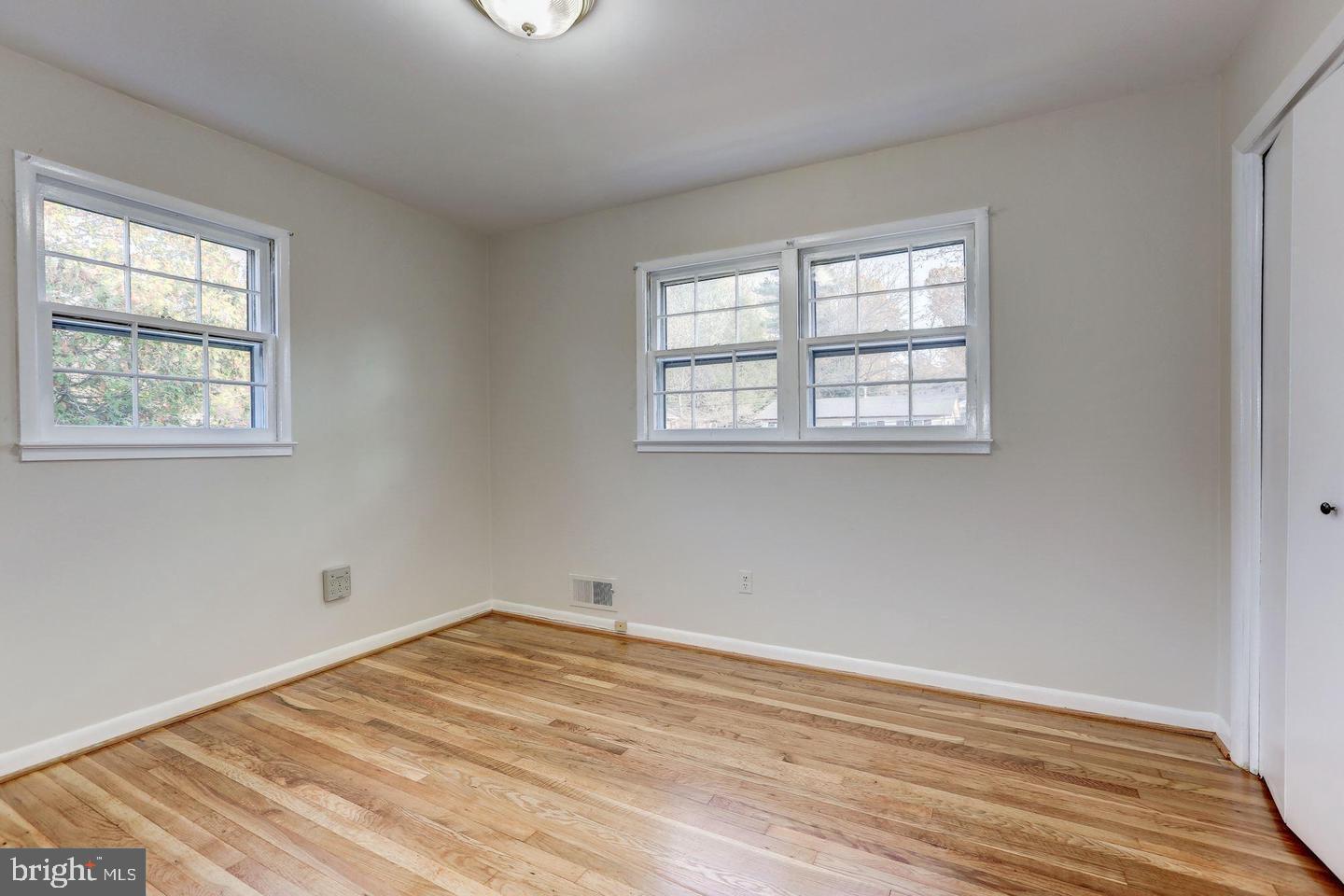 ASPEN HILL PARK - Residential Lease