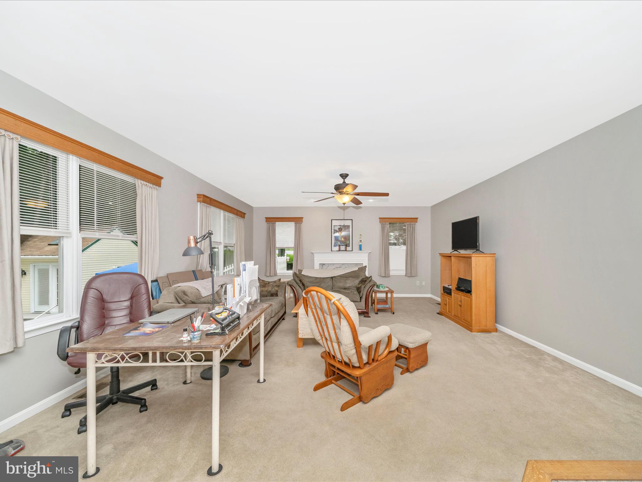 WHITE OAKS - Residential