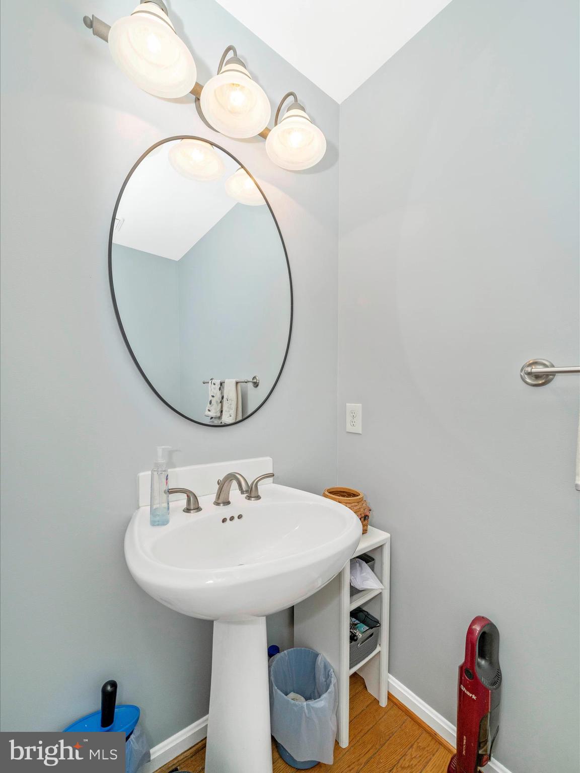 WHITE OAKS - Residential