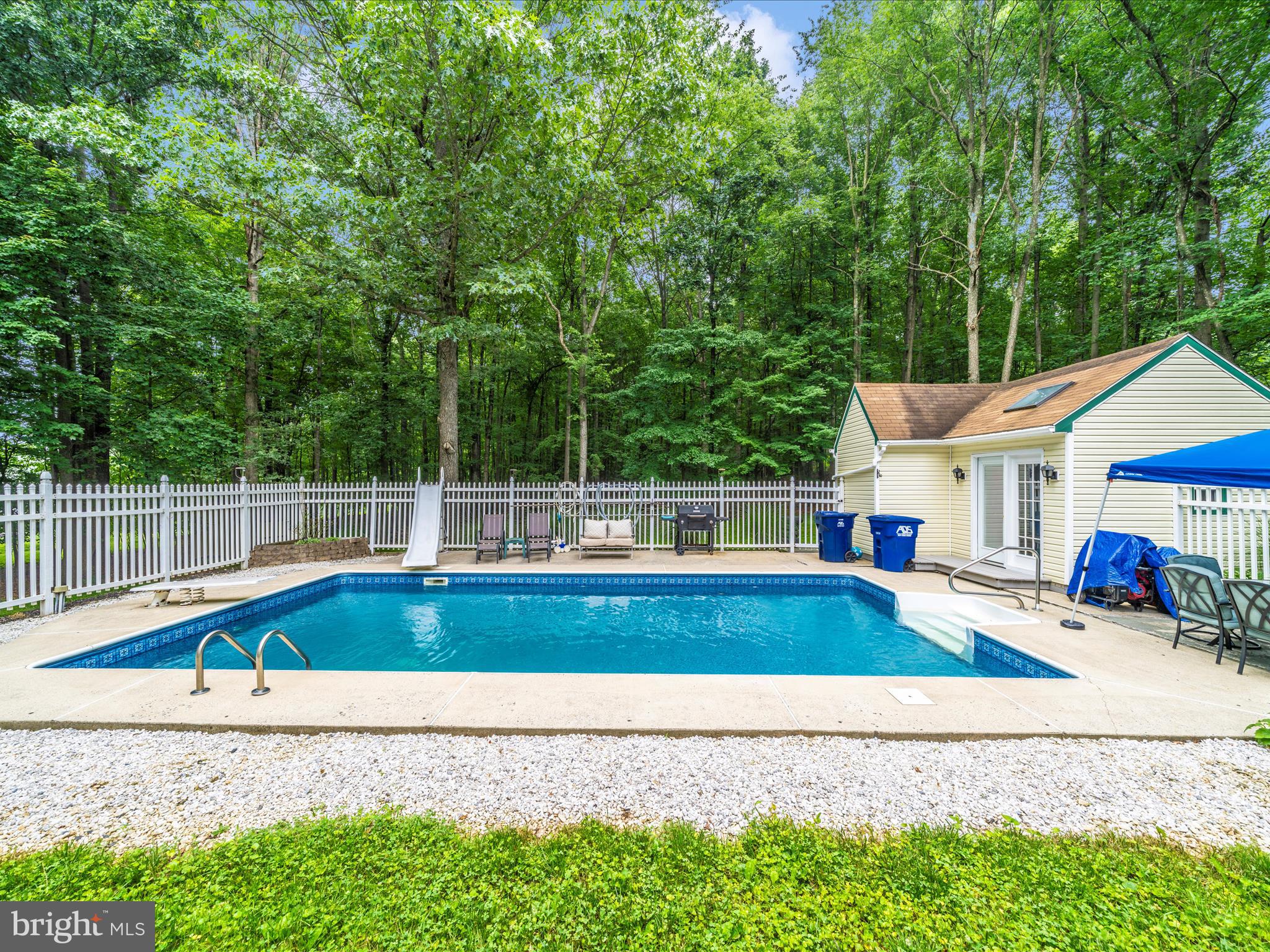 WHITE OAKS - Residential