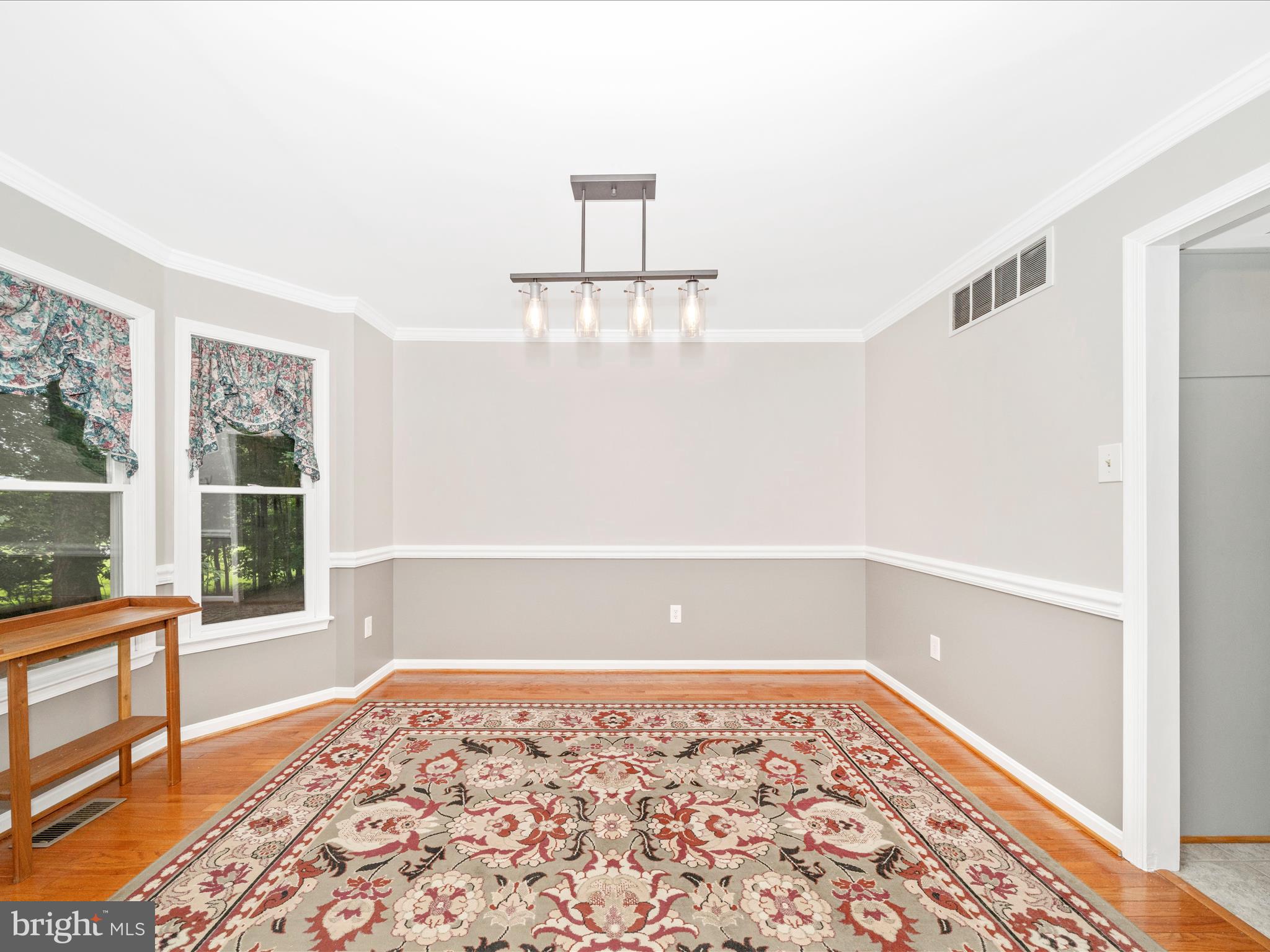 WHITE OAKS - Residential