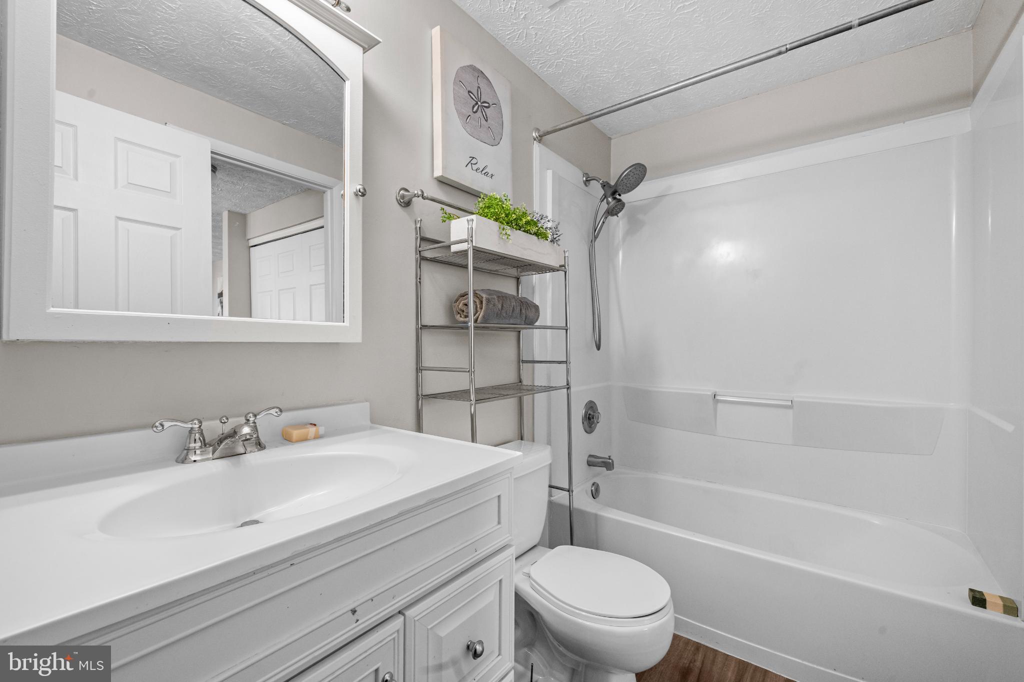 NEWINGTON COMMONS - Residential